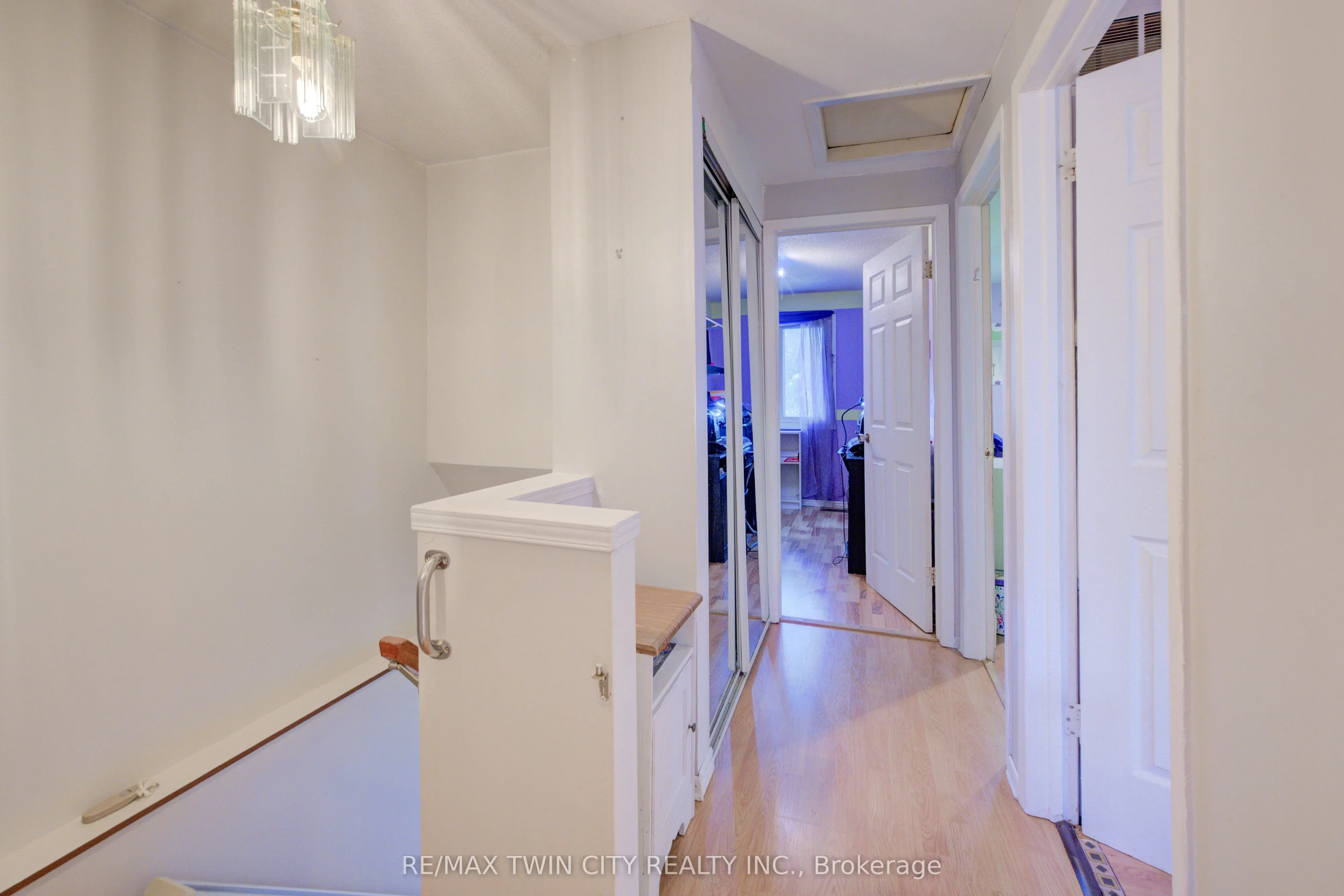 82 Timberlane Crescent