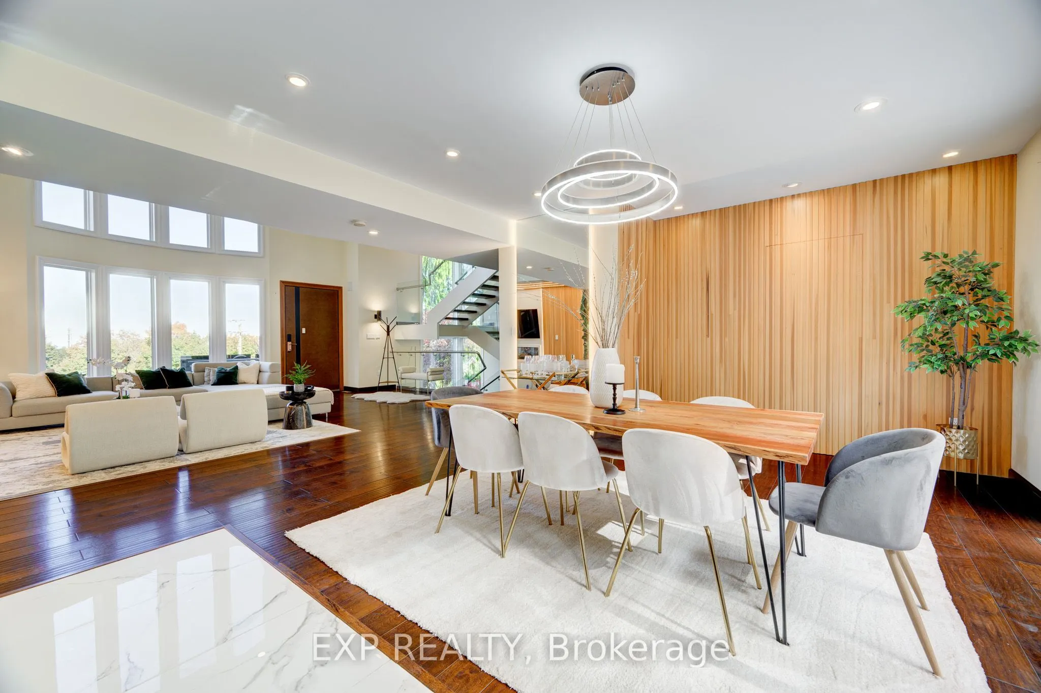 237 MAIN Street W, #B