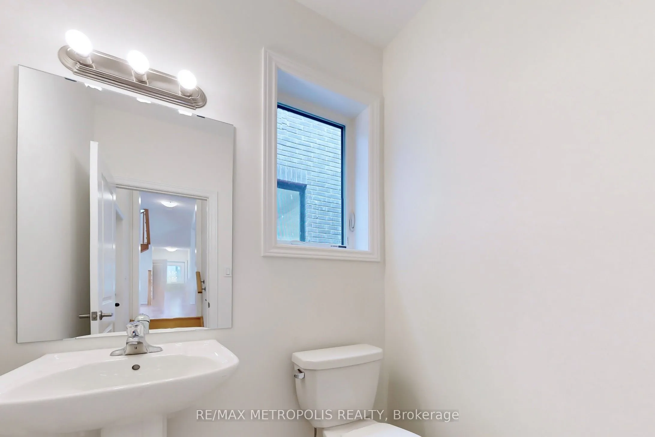 285 Flavelle Way
