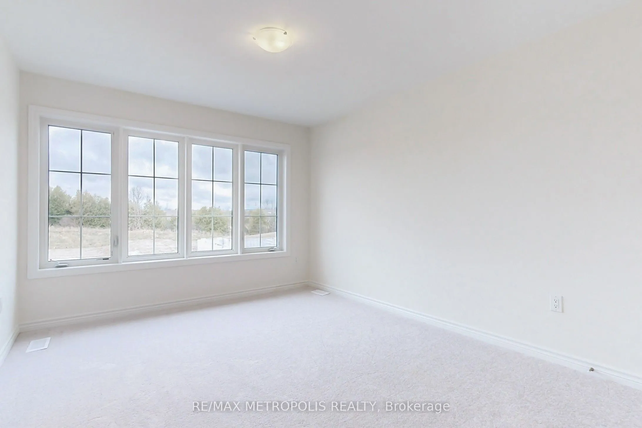 285 Flavelle Way