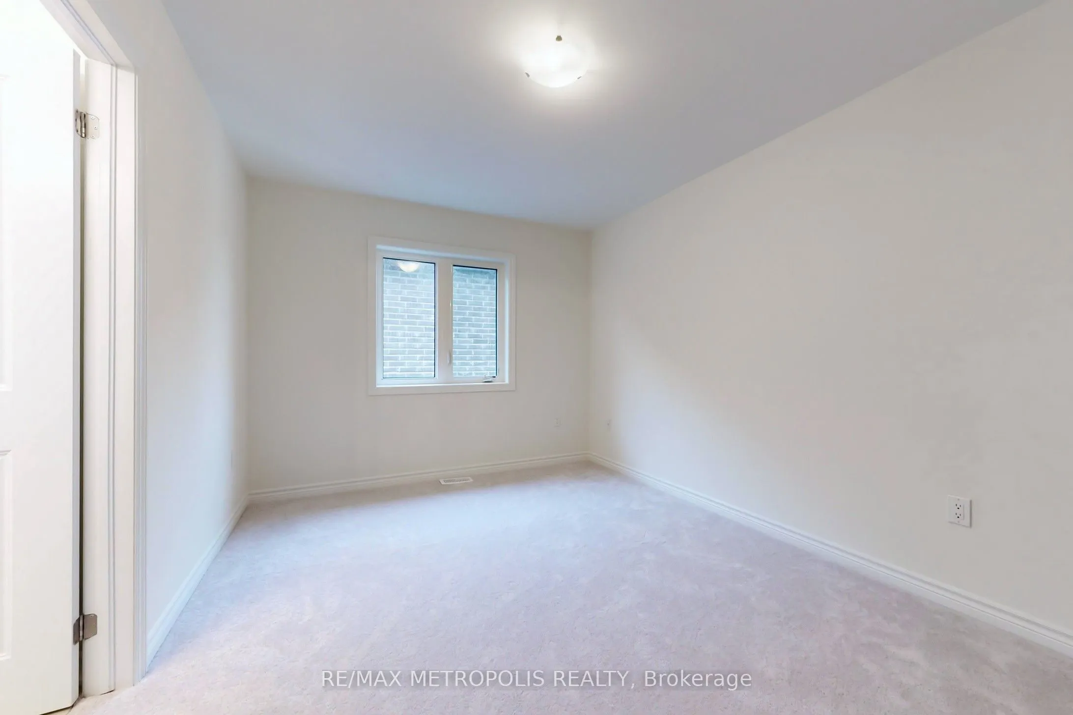 285 Flavelle Way