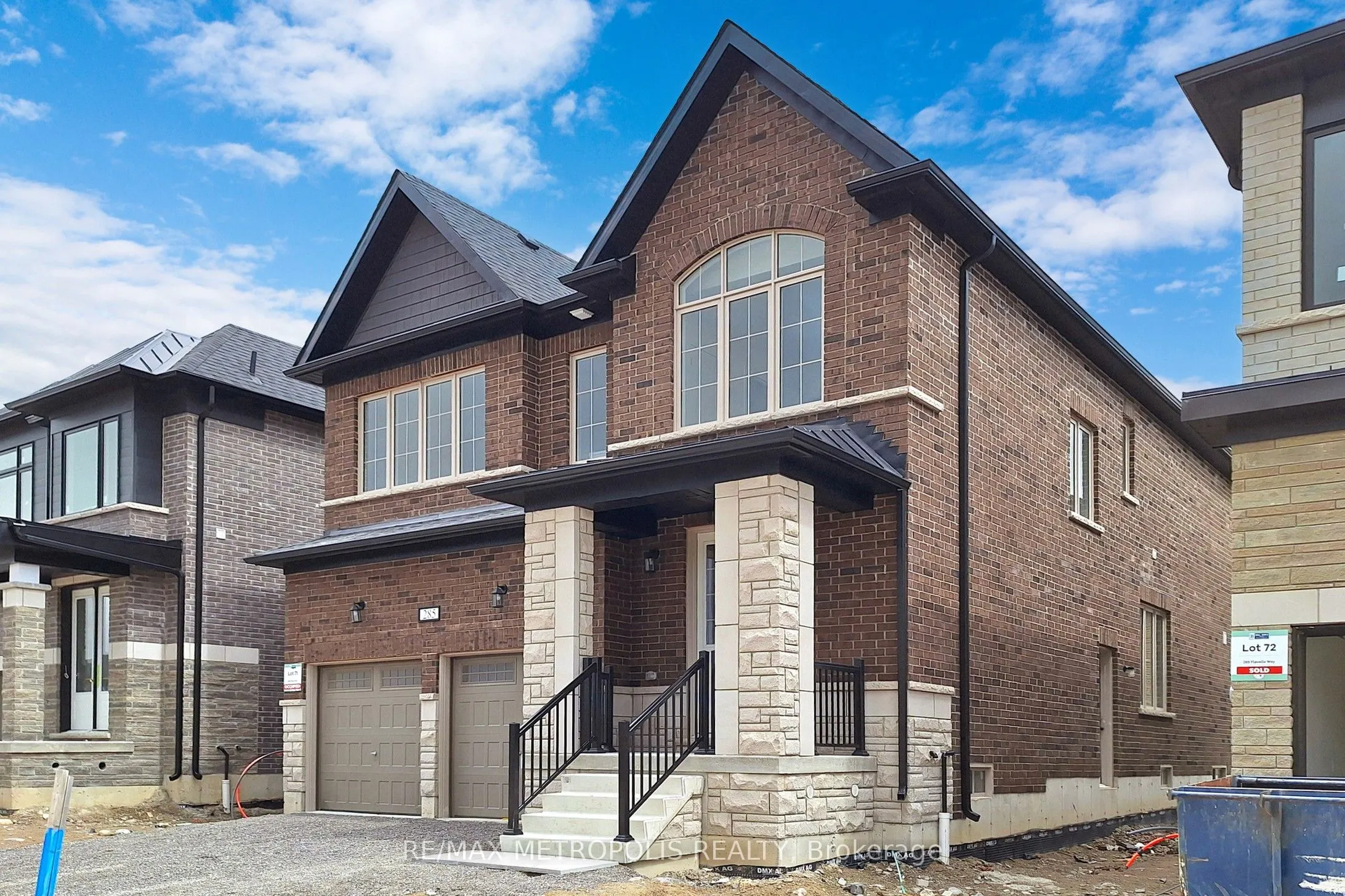 285 Flavelle Way