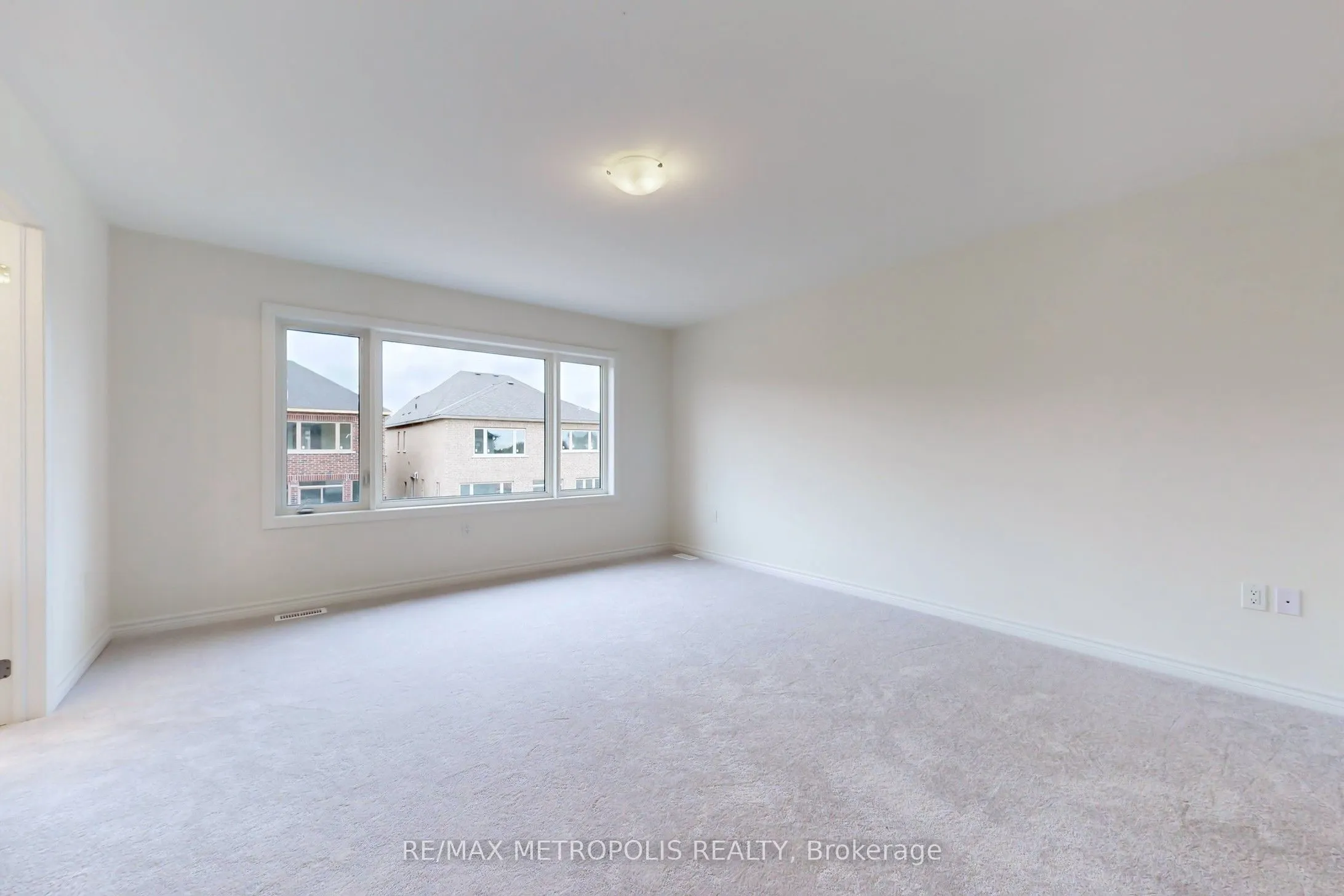 285 Flavelle Way