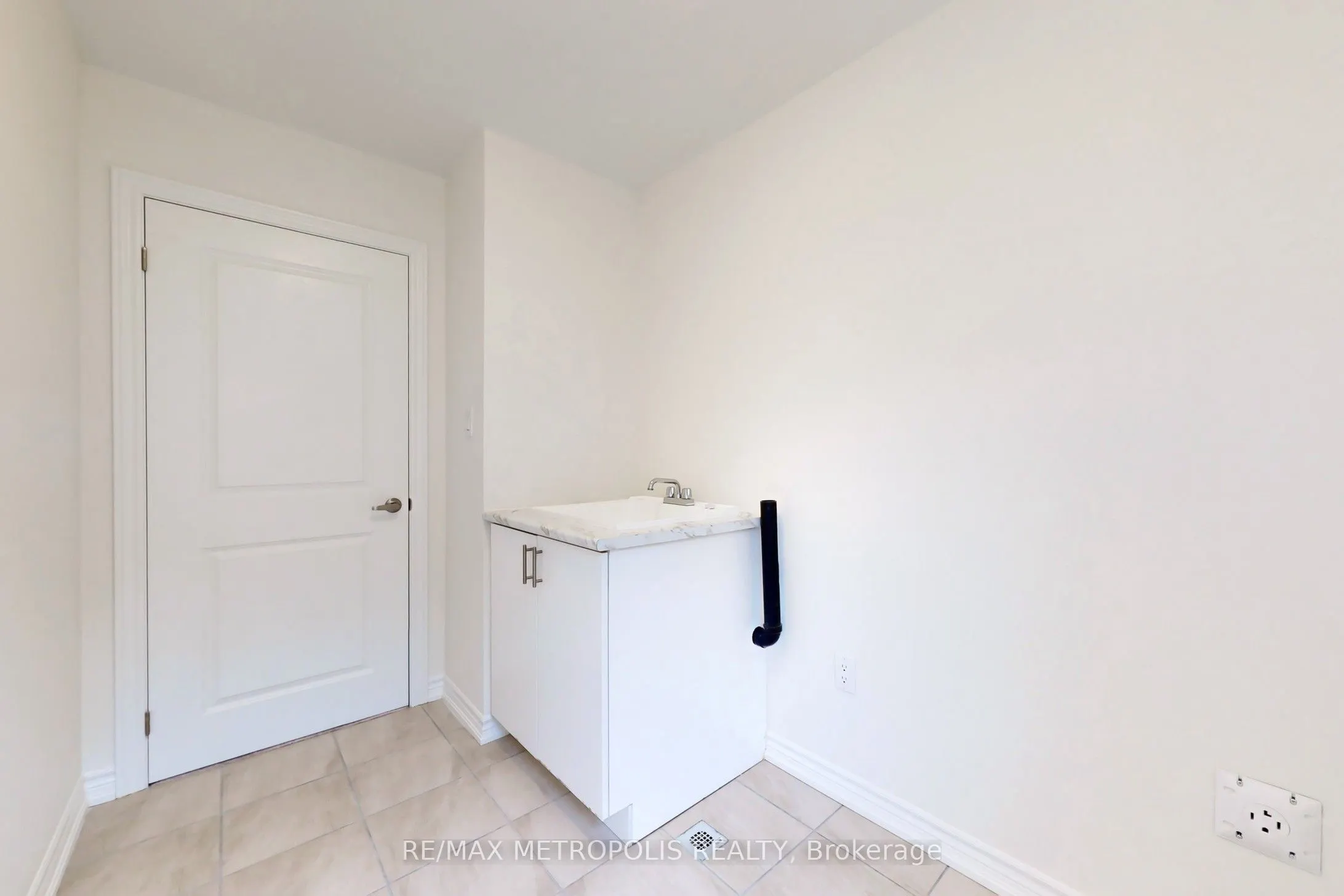 285 Flavelle Way