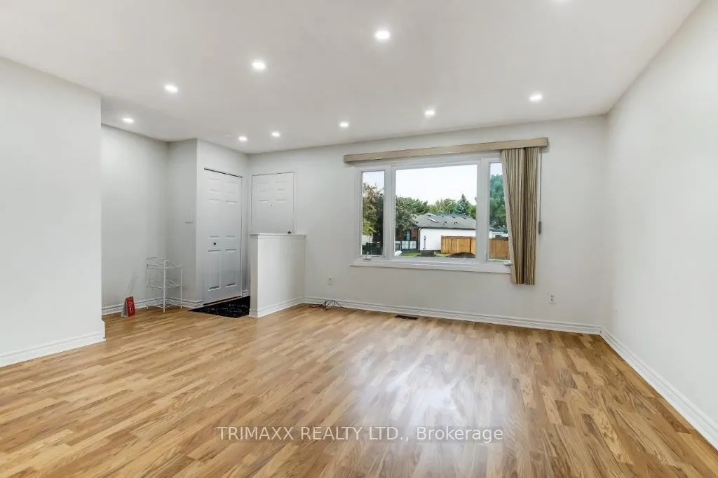 5 Aldersbrook Crescent