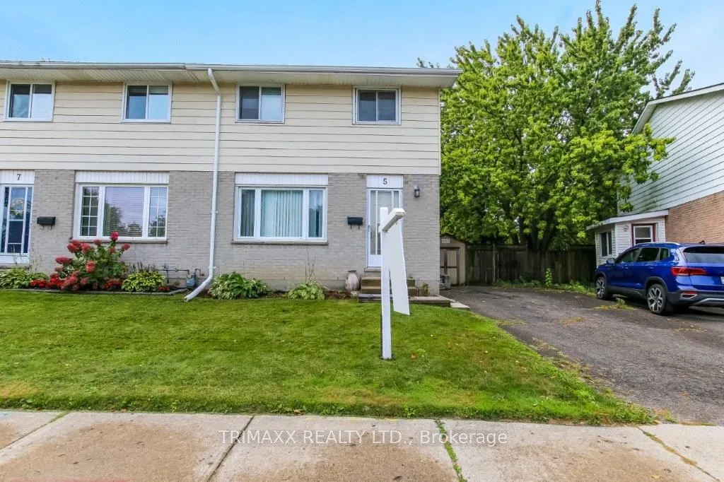 5 Aldersbrook Crescent