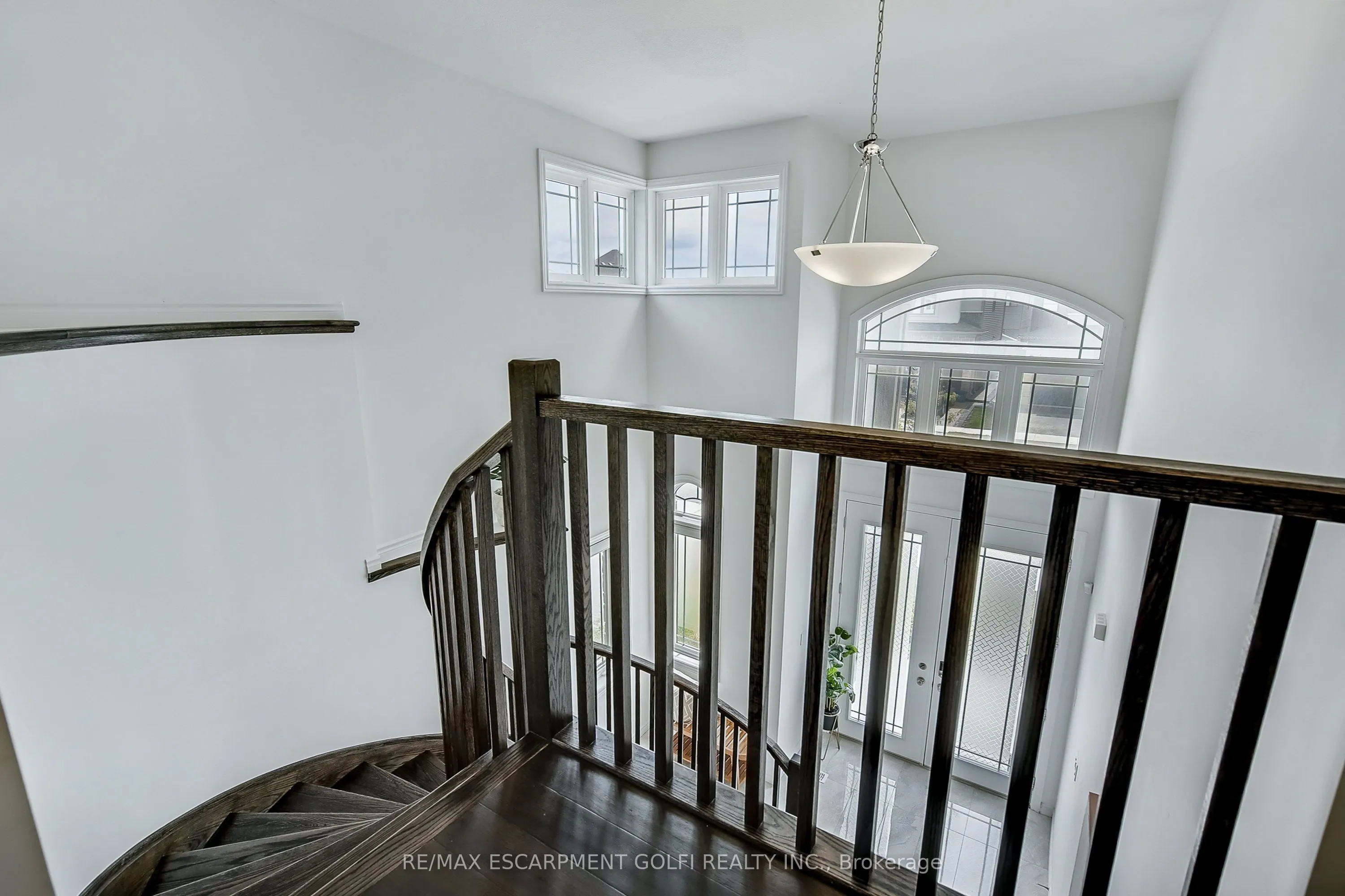 84 Cooke Avenue