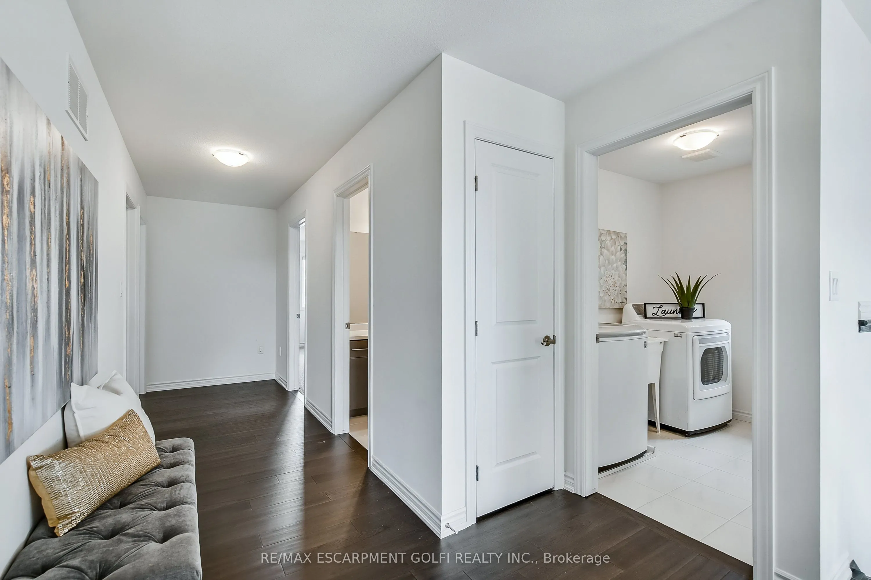 84 Cooke Avenue