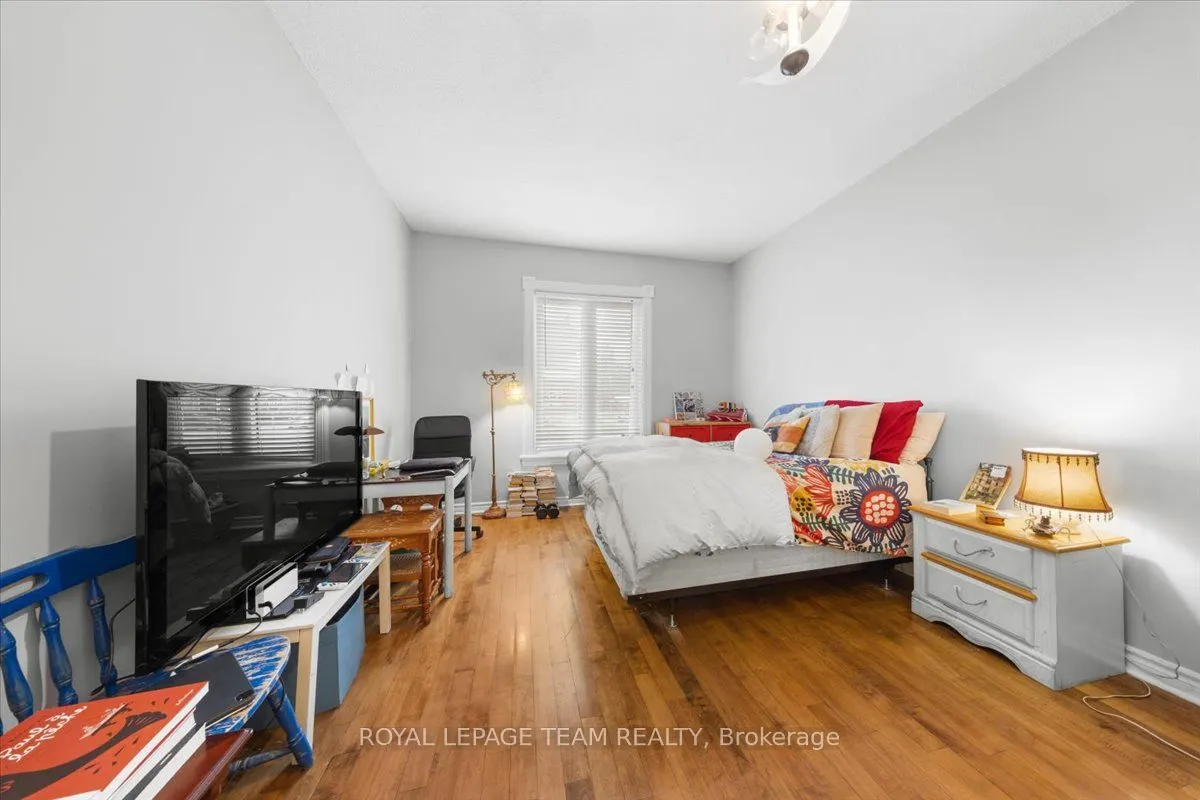 385 Daly Avenue