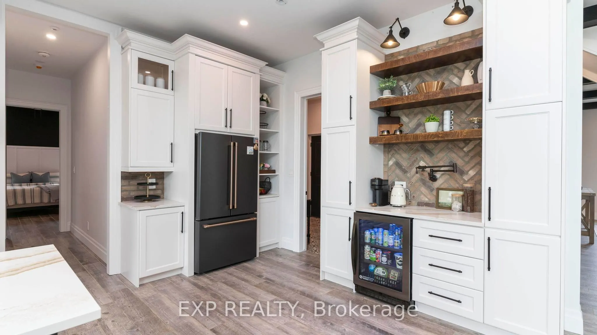 9861 Glendon Drive, #253
