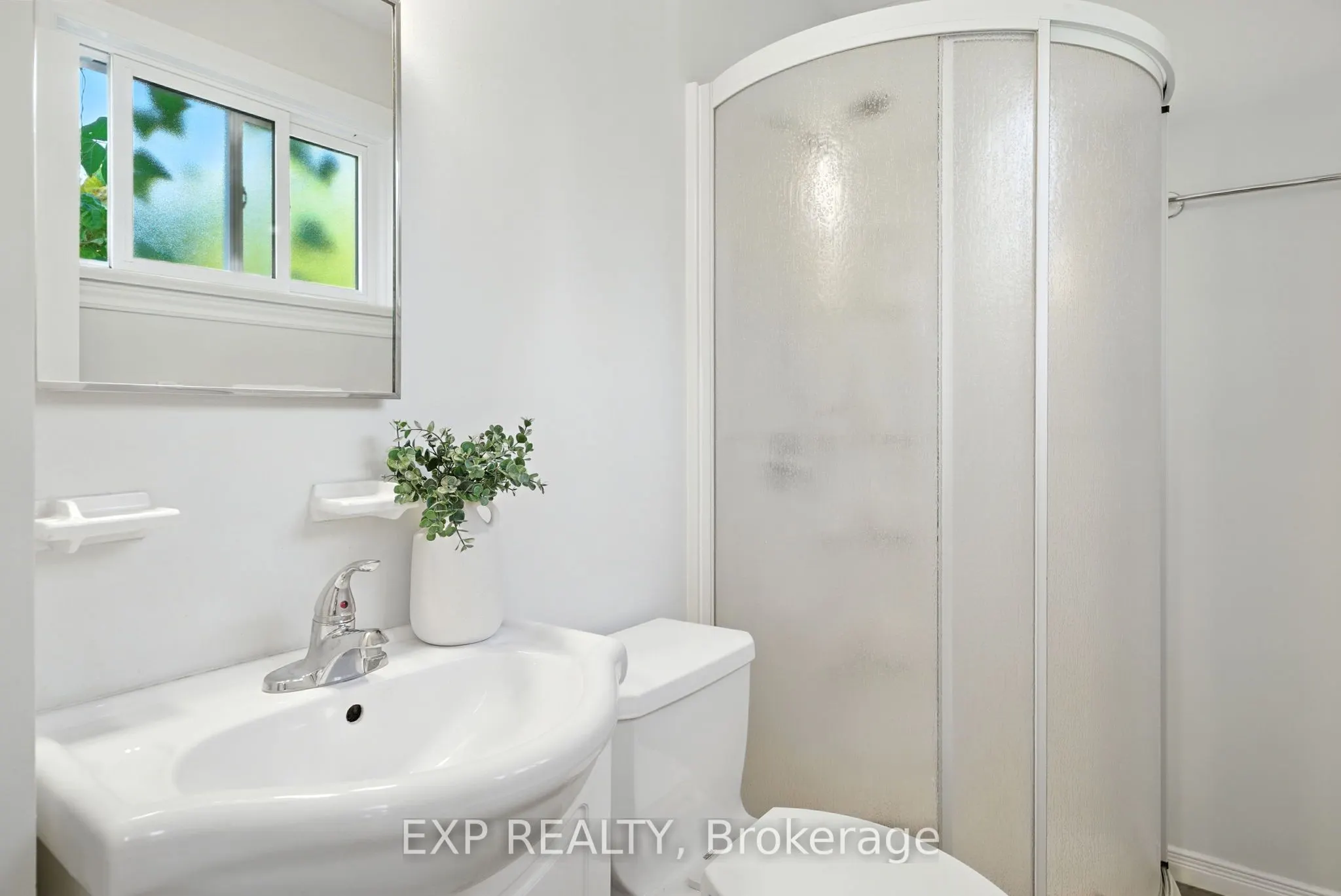 52 Bayview Crescent