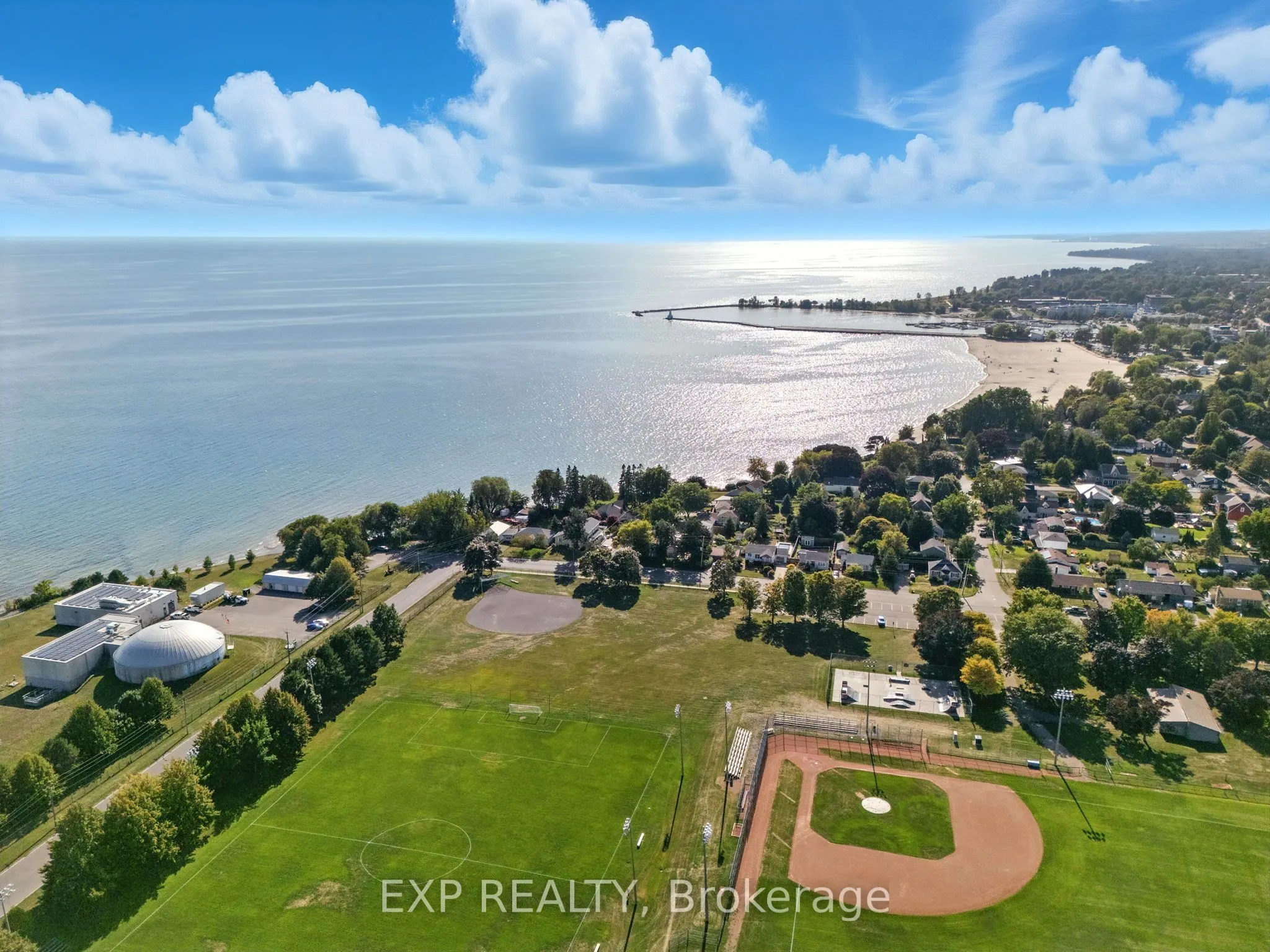 52 Bayview Crescent