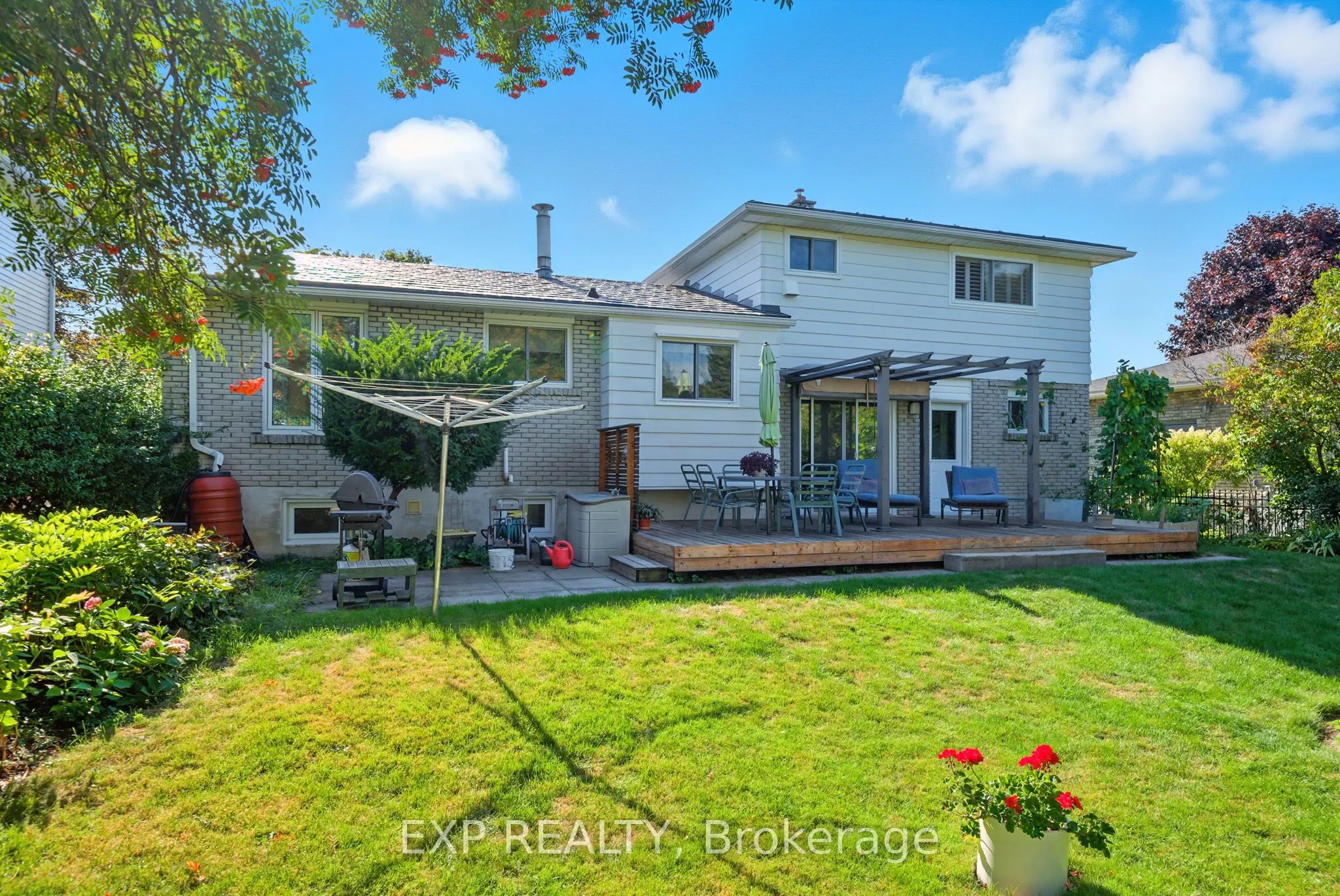52 Bayview Crescent