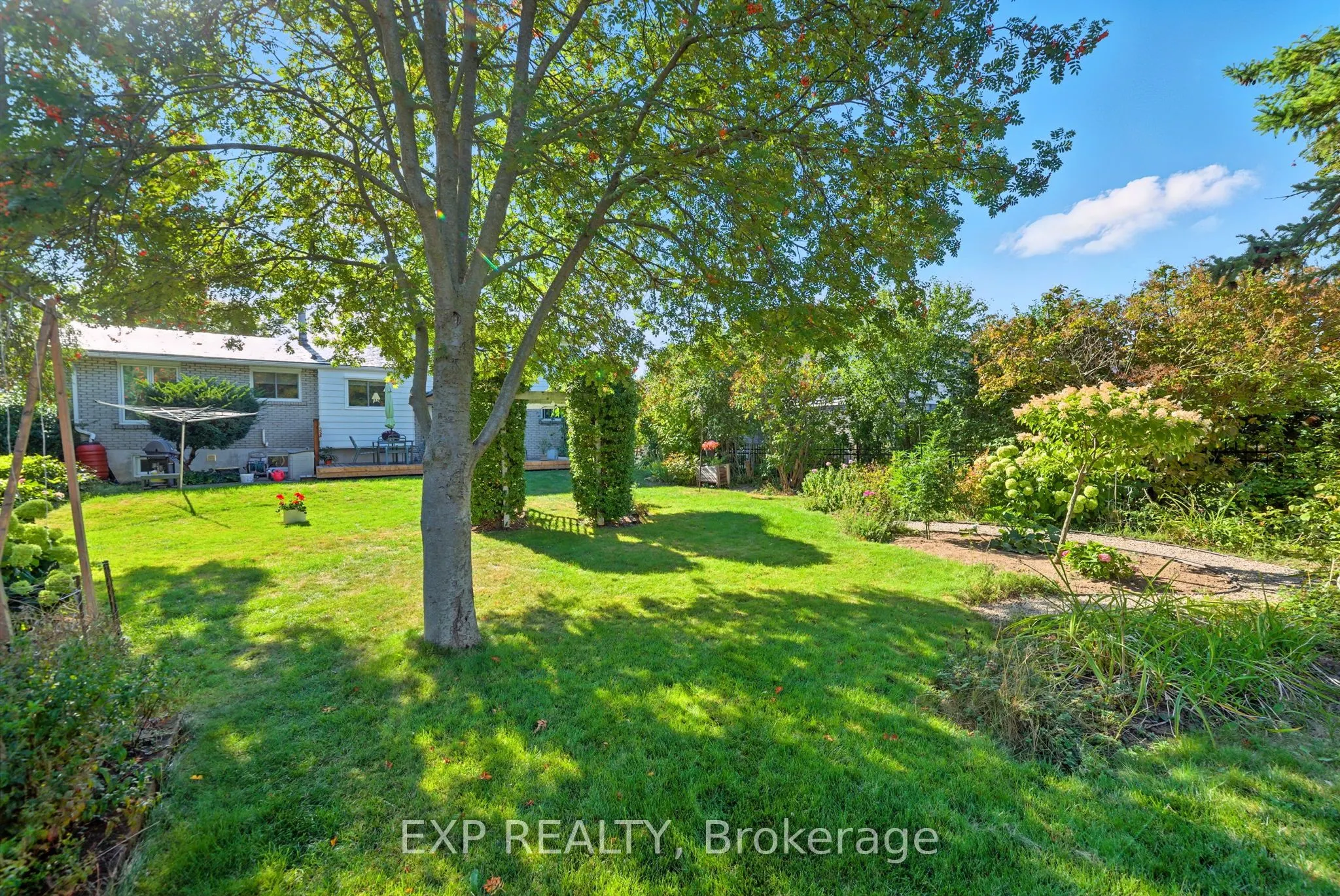 52 Bayview Crescent