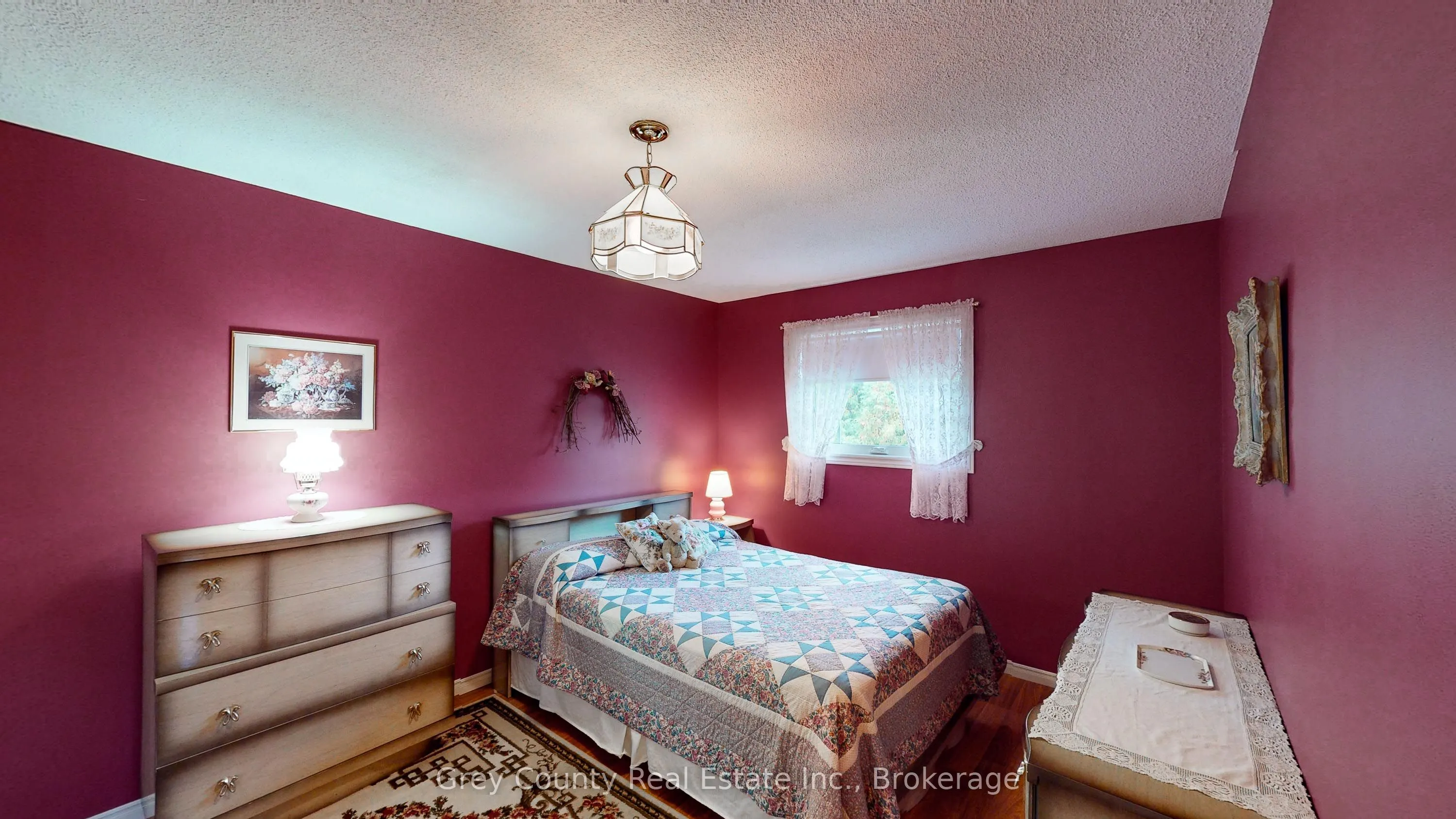 63 GRAYVIEW Drive