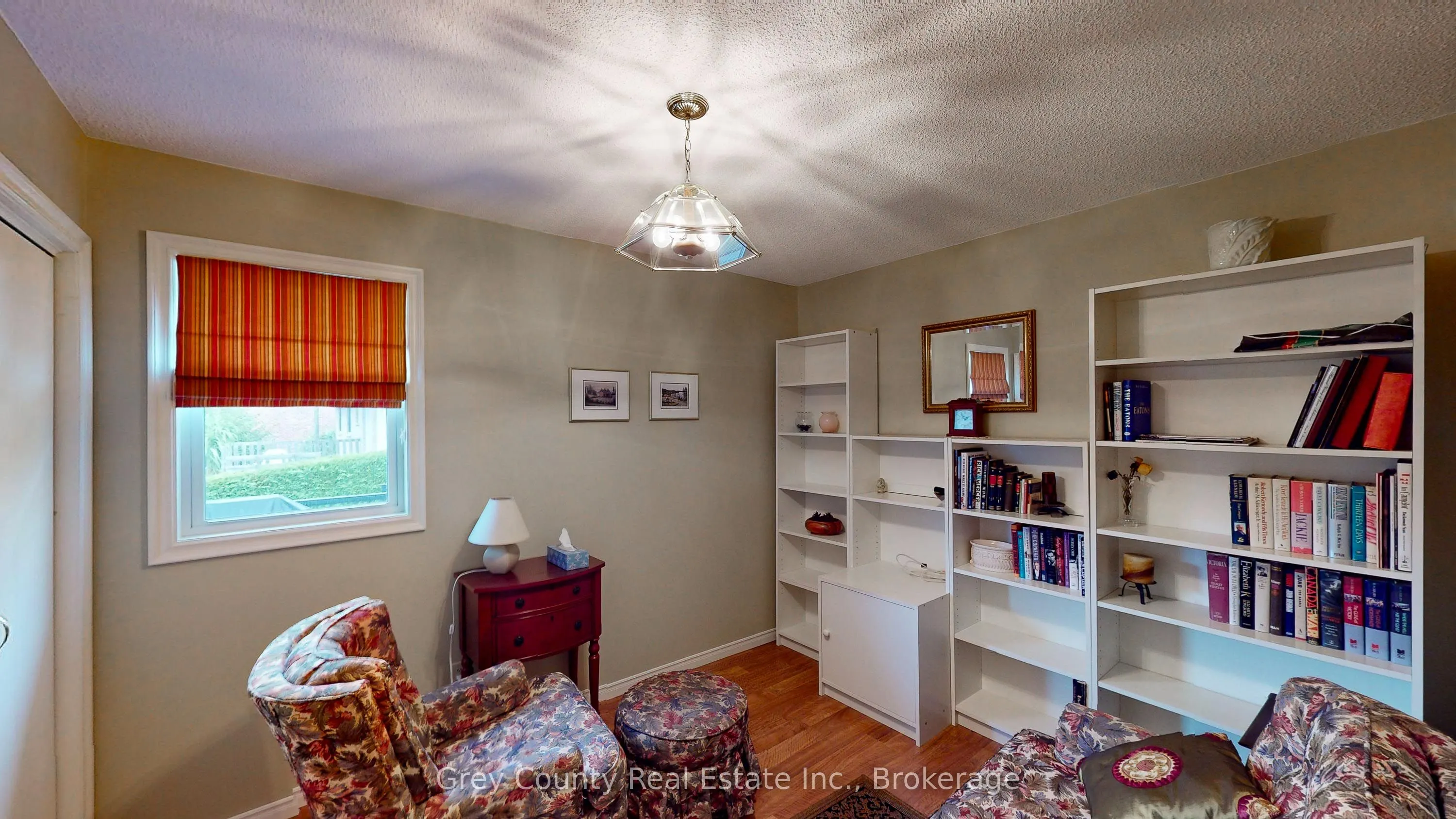 63 GRAYVIEW Drive