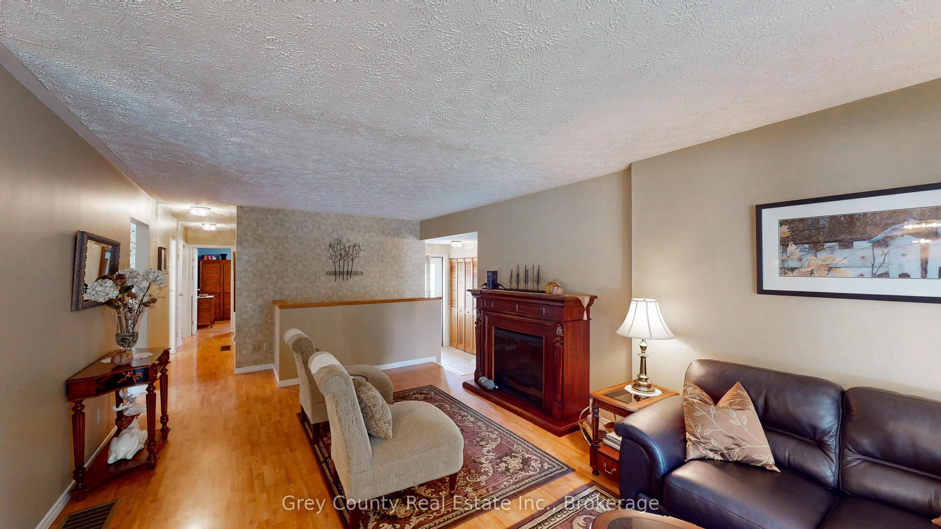 63 GRAYVIEW Drive