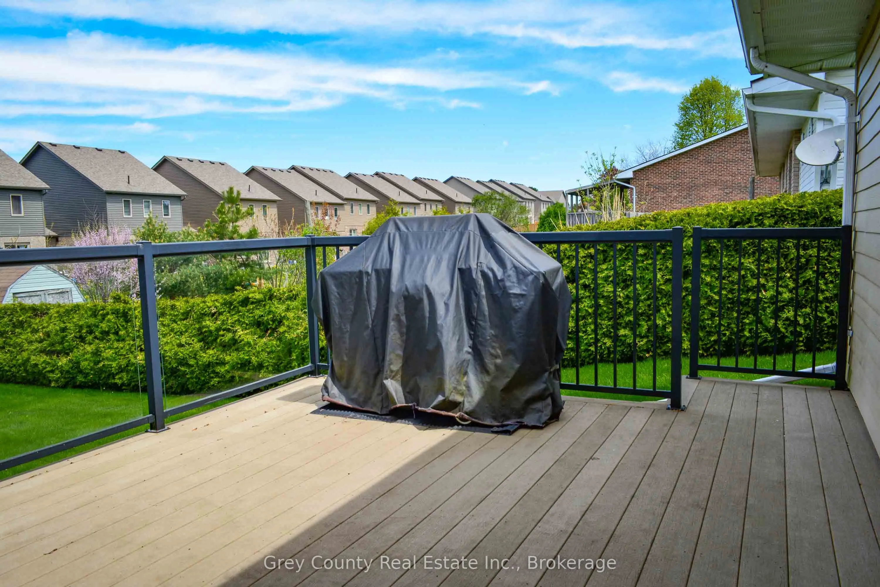 63 GRAYVIEW Drive