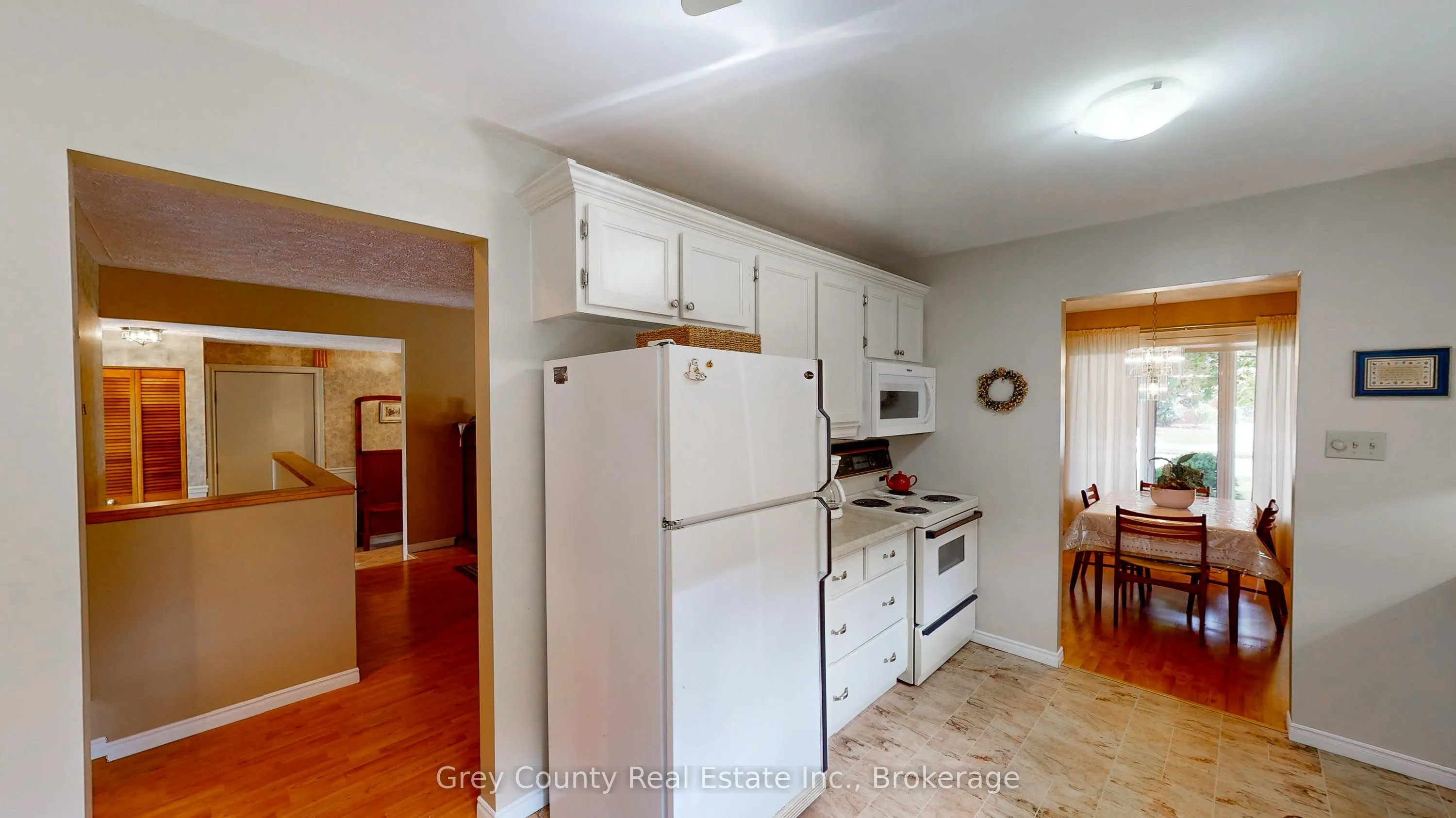 63 GRAYVIEW Drive