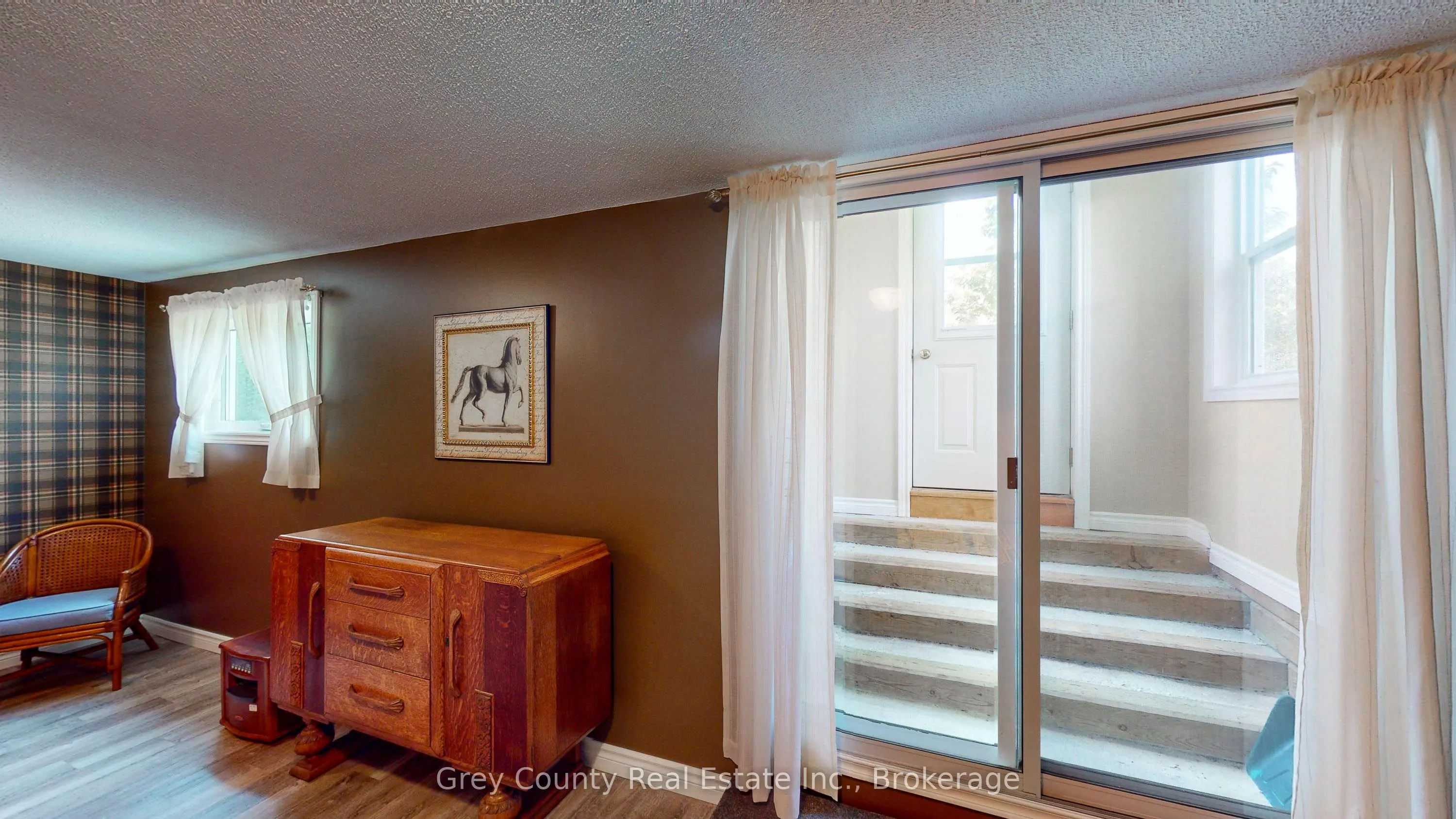 63 GRAYVIEW Drive
