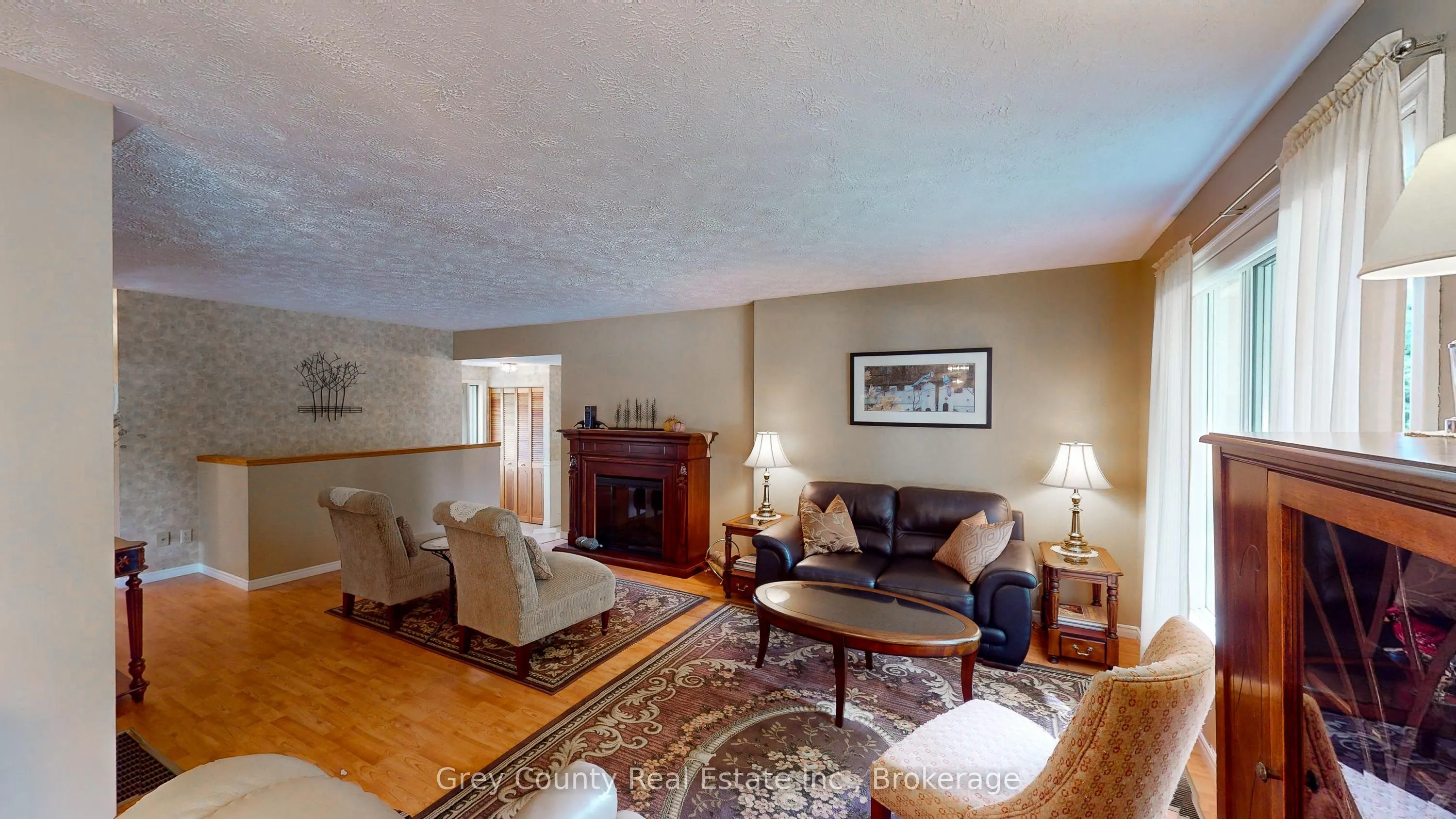 63 GRAYVIEW Drive