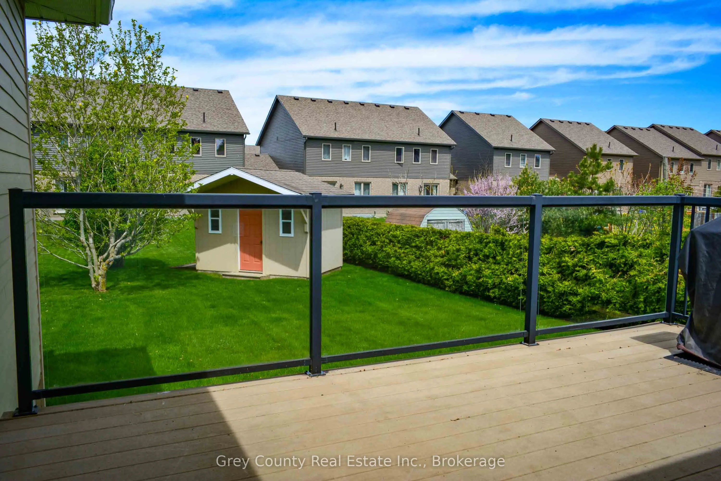 63 GRAYVIEW Drive