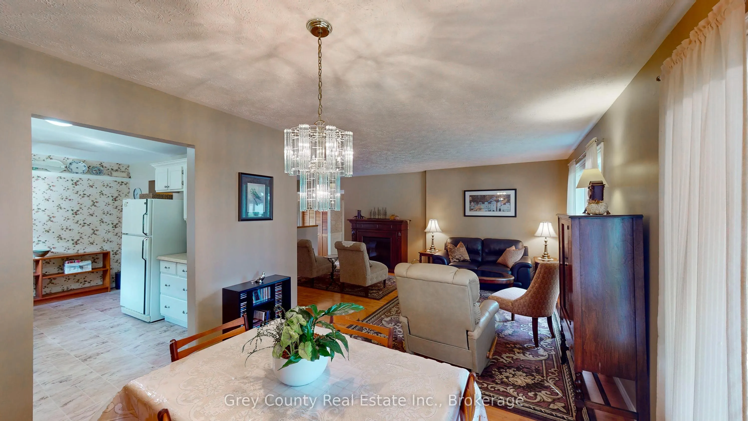 63 GRAYVIEW Drive