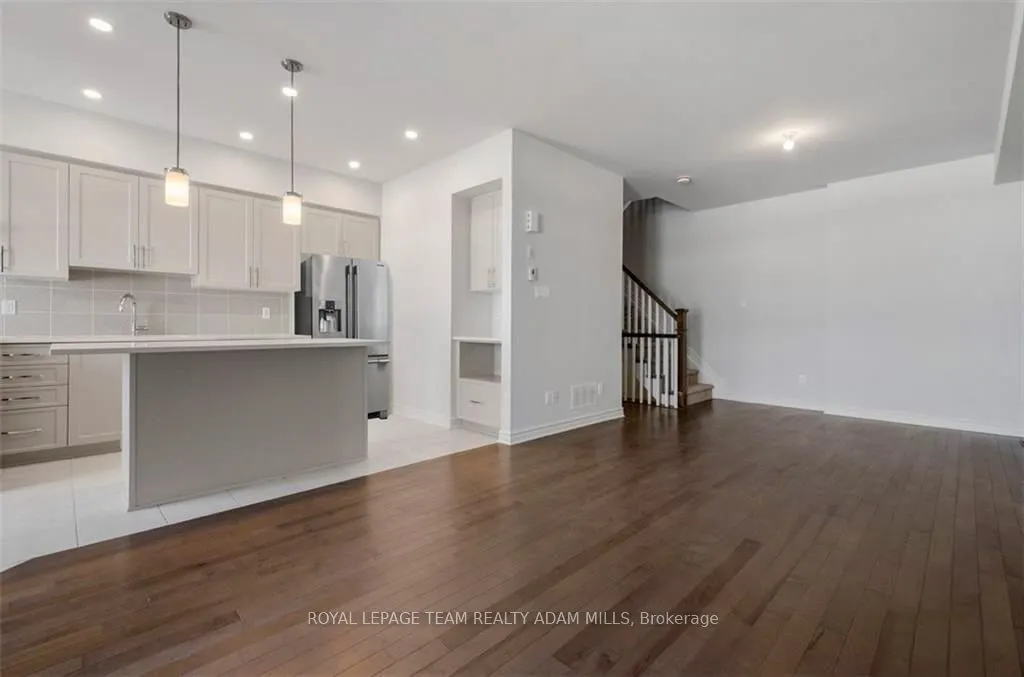 12 Verglas Lane