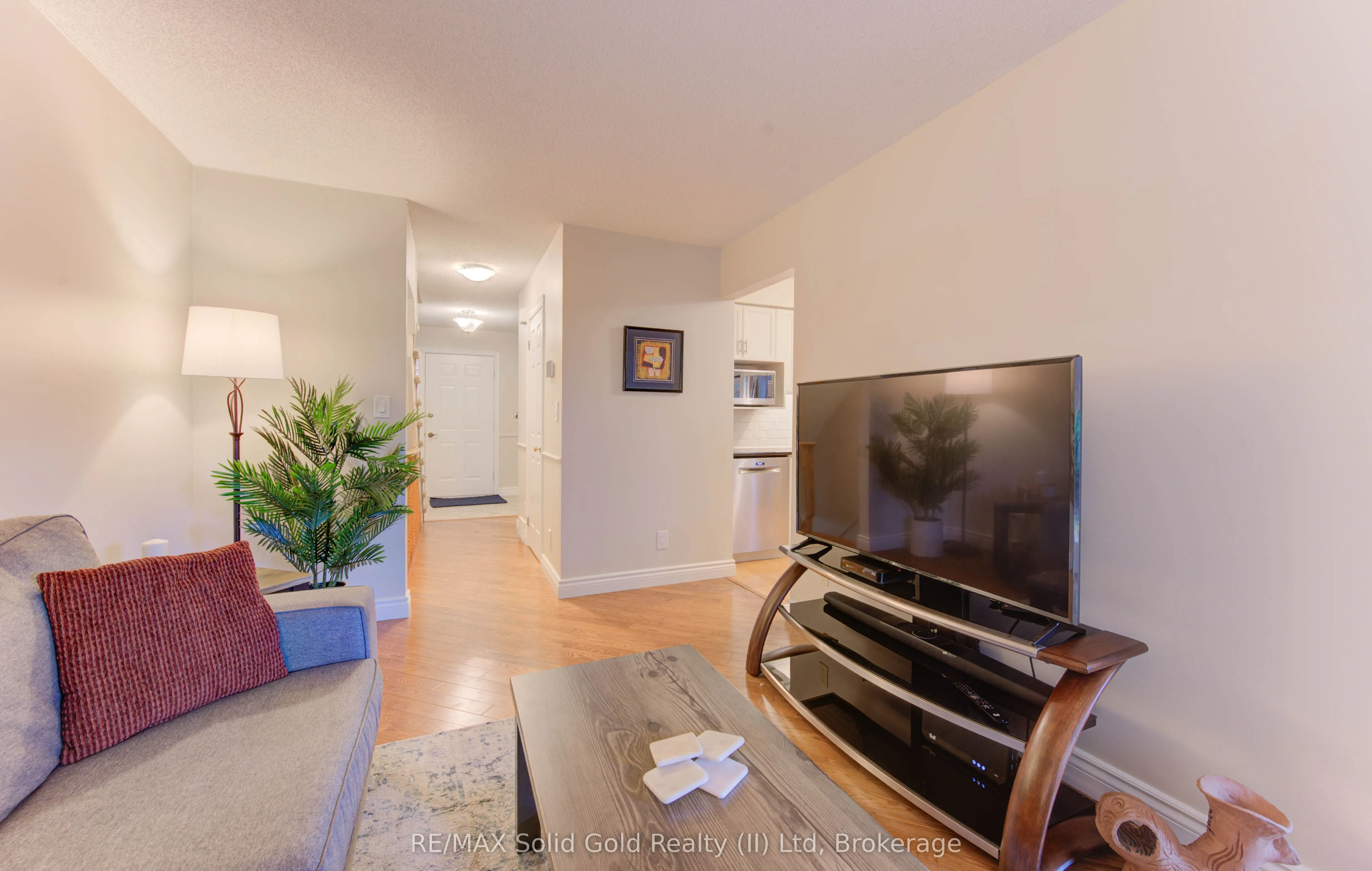 89 Woolwich Street, #12