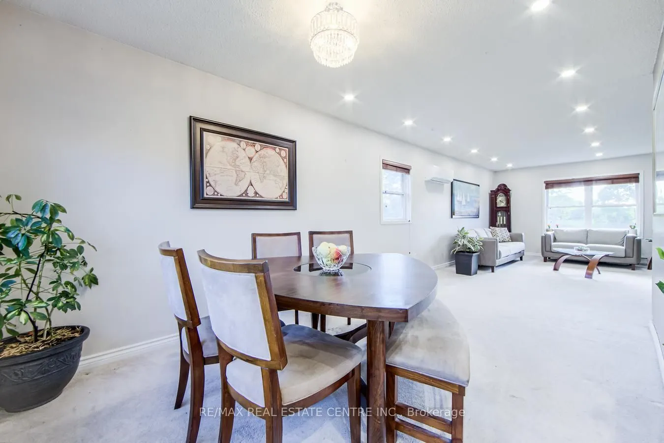 9438 Wellington Rd 42 Road