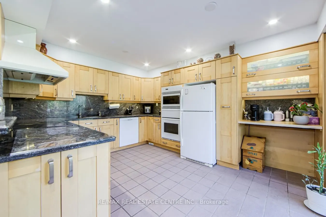 9438 Wellington Rd 42 Road