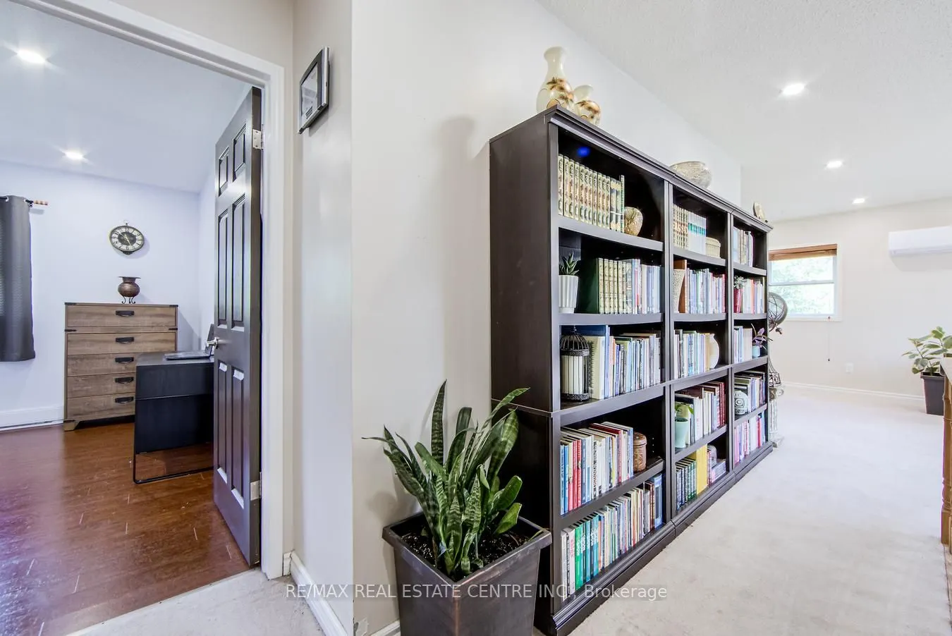 9438 Wellington Rd 42 Road