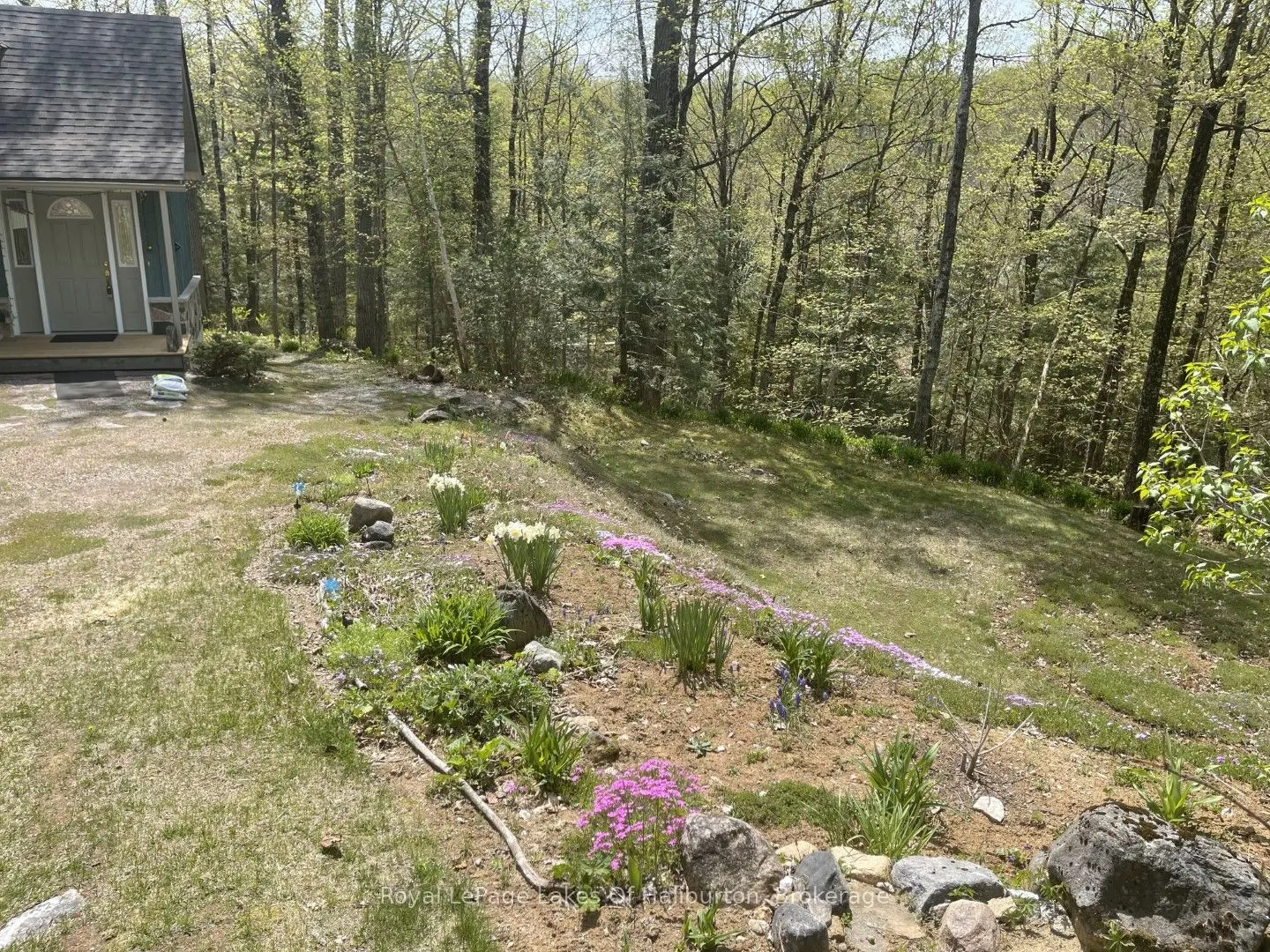 48 Russell Drive