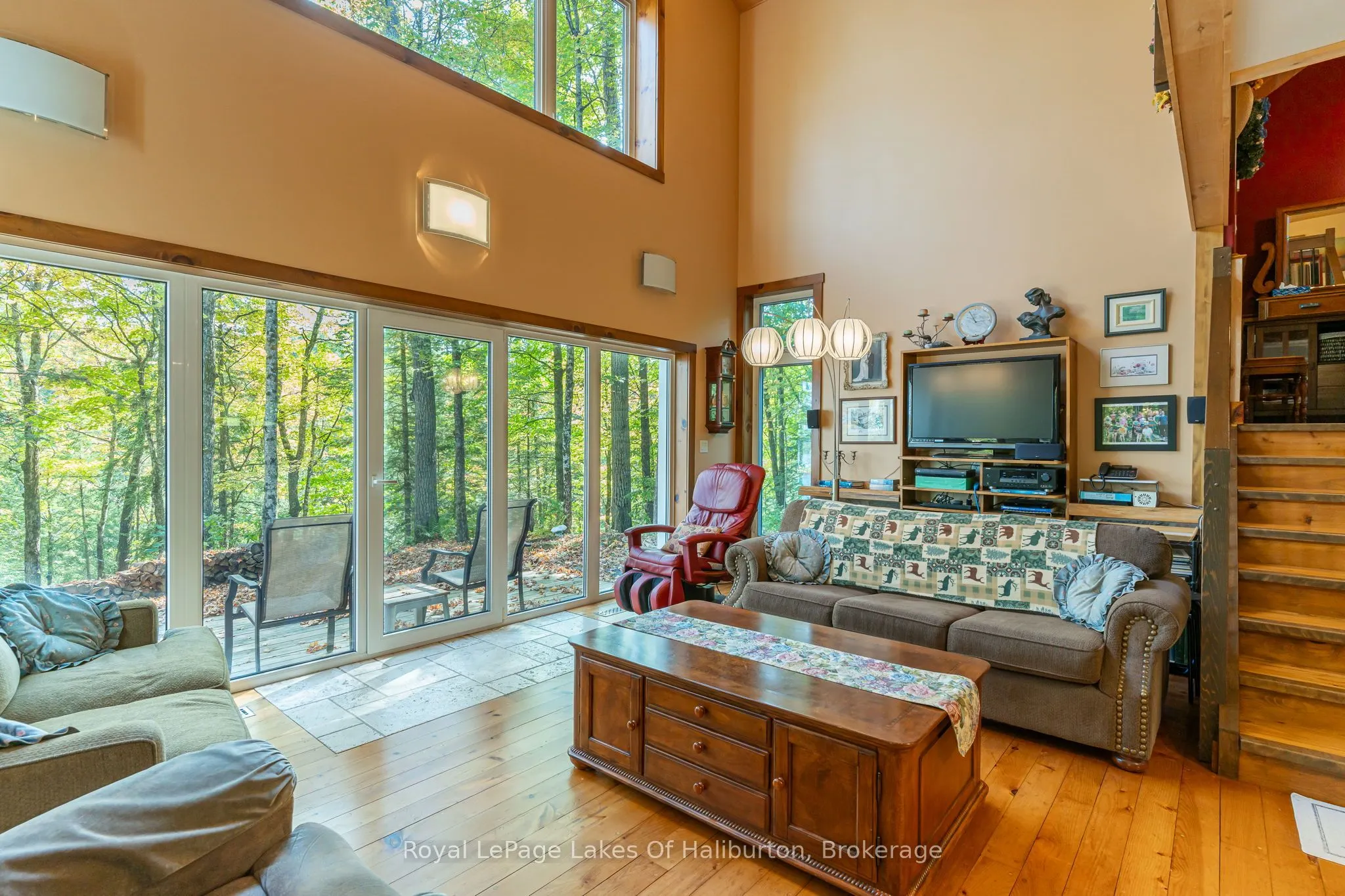 48 Russell Drive