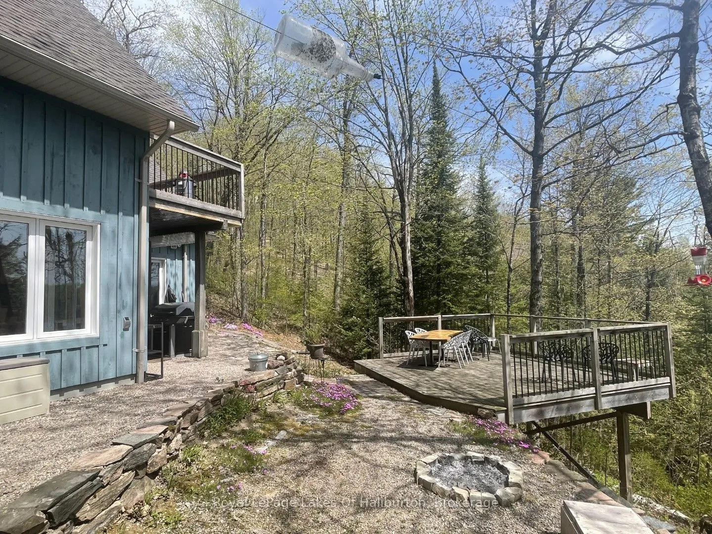 48 Russell Drive