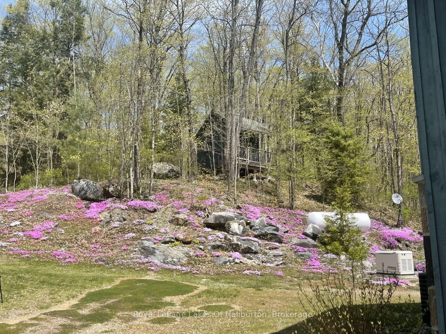 48 Russell Drive