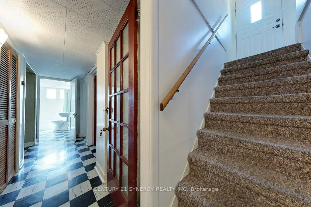 564 Alesther Street