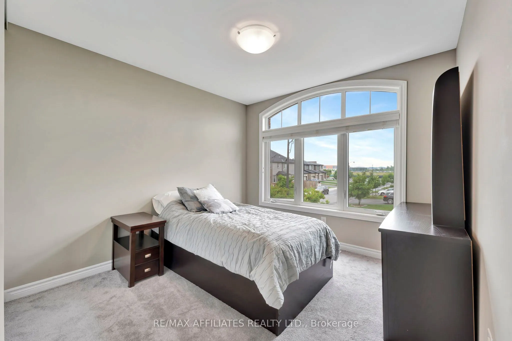 625 Trigoria Crescent