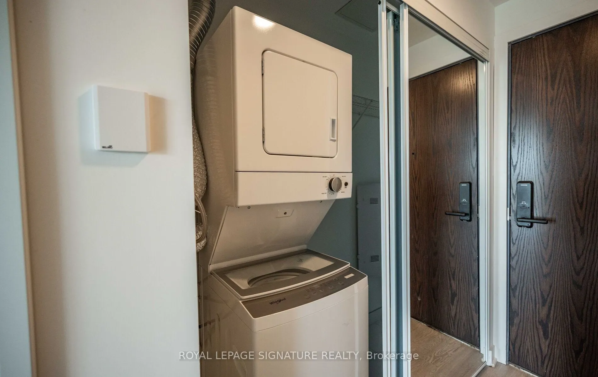 2782 Barton Street E, #1419