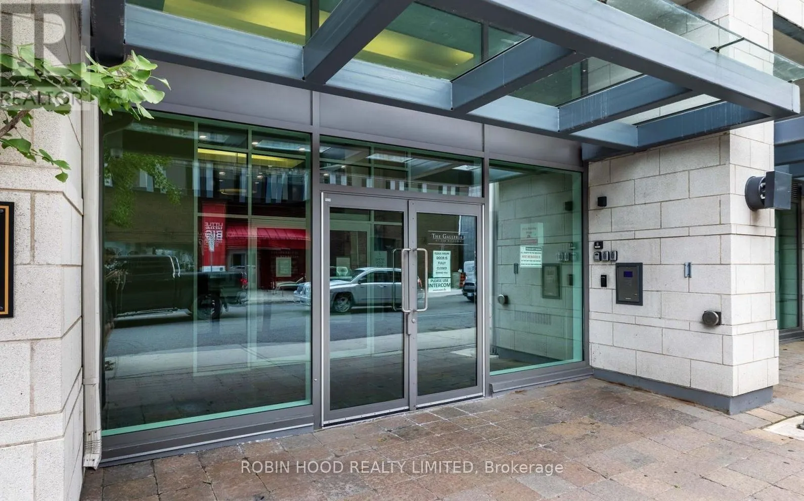238 Besserer Street, #606