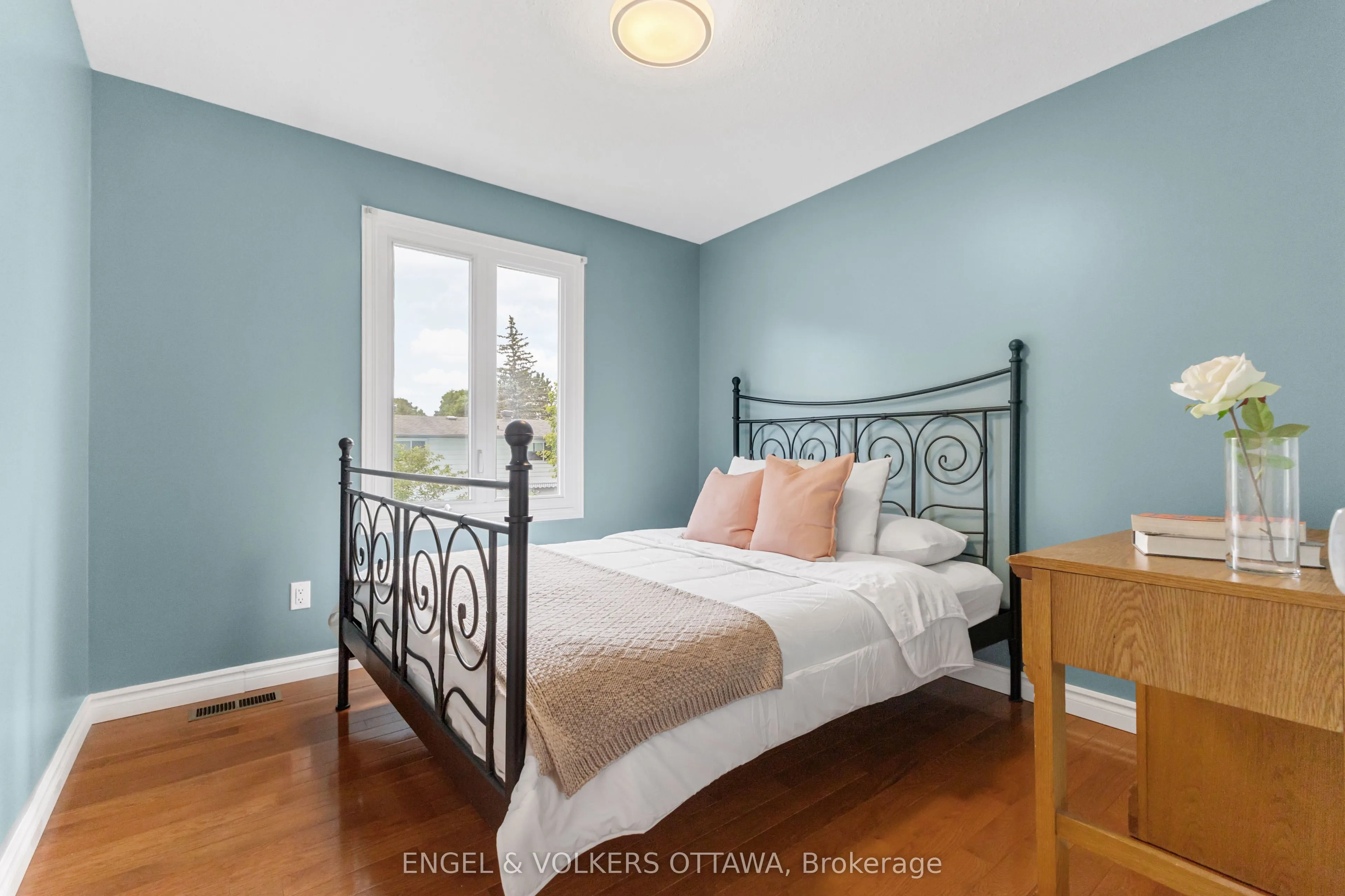 97 Queensline Drive