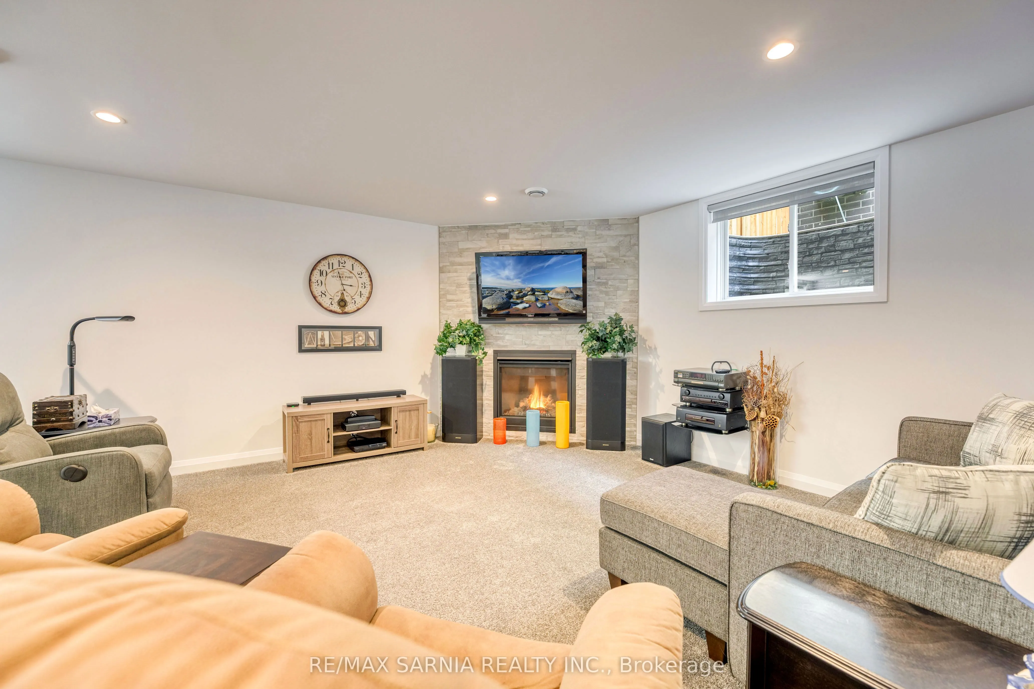 393 Bayhill Drive