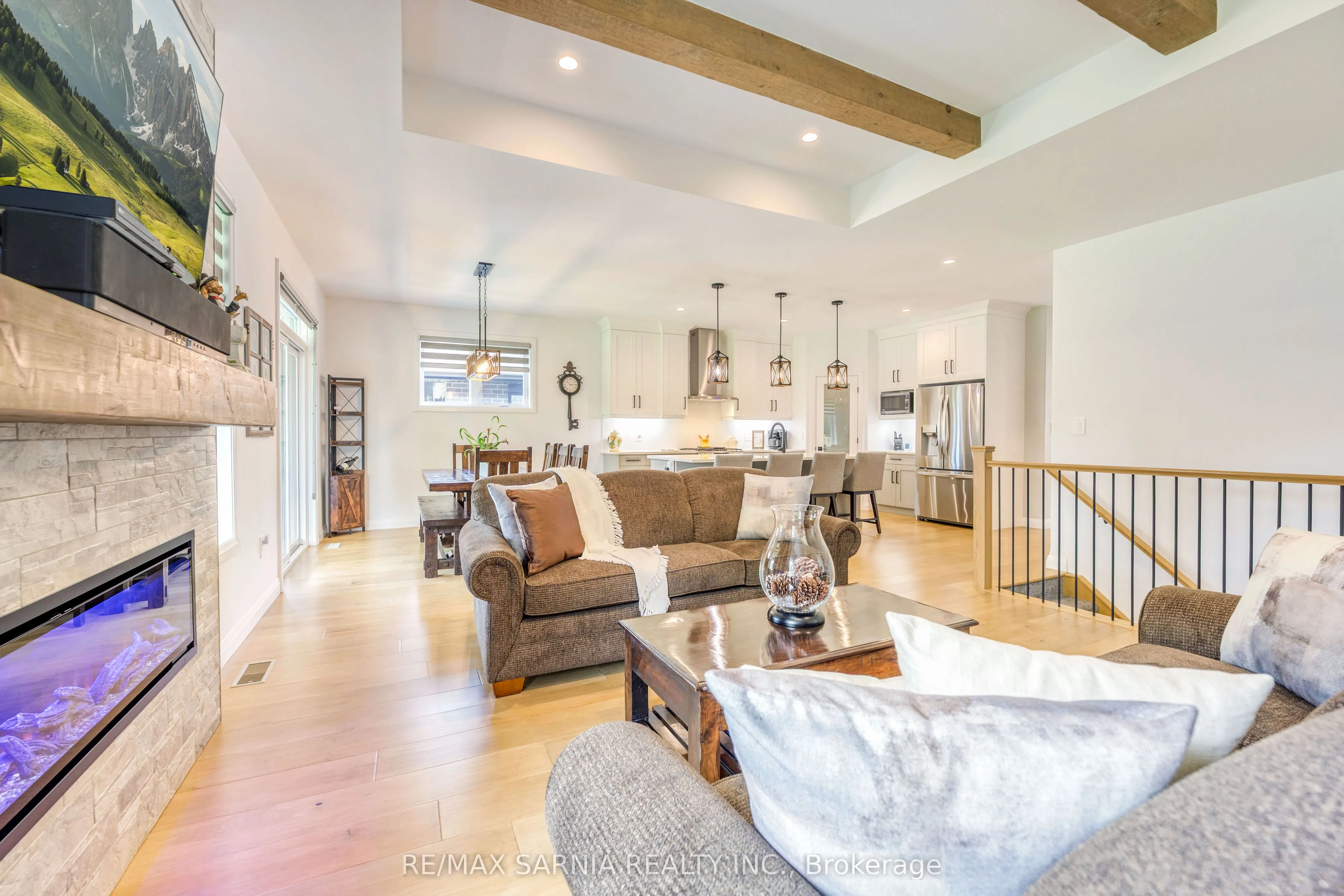393 Bayhill Drive