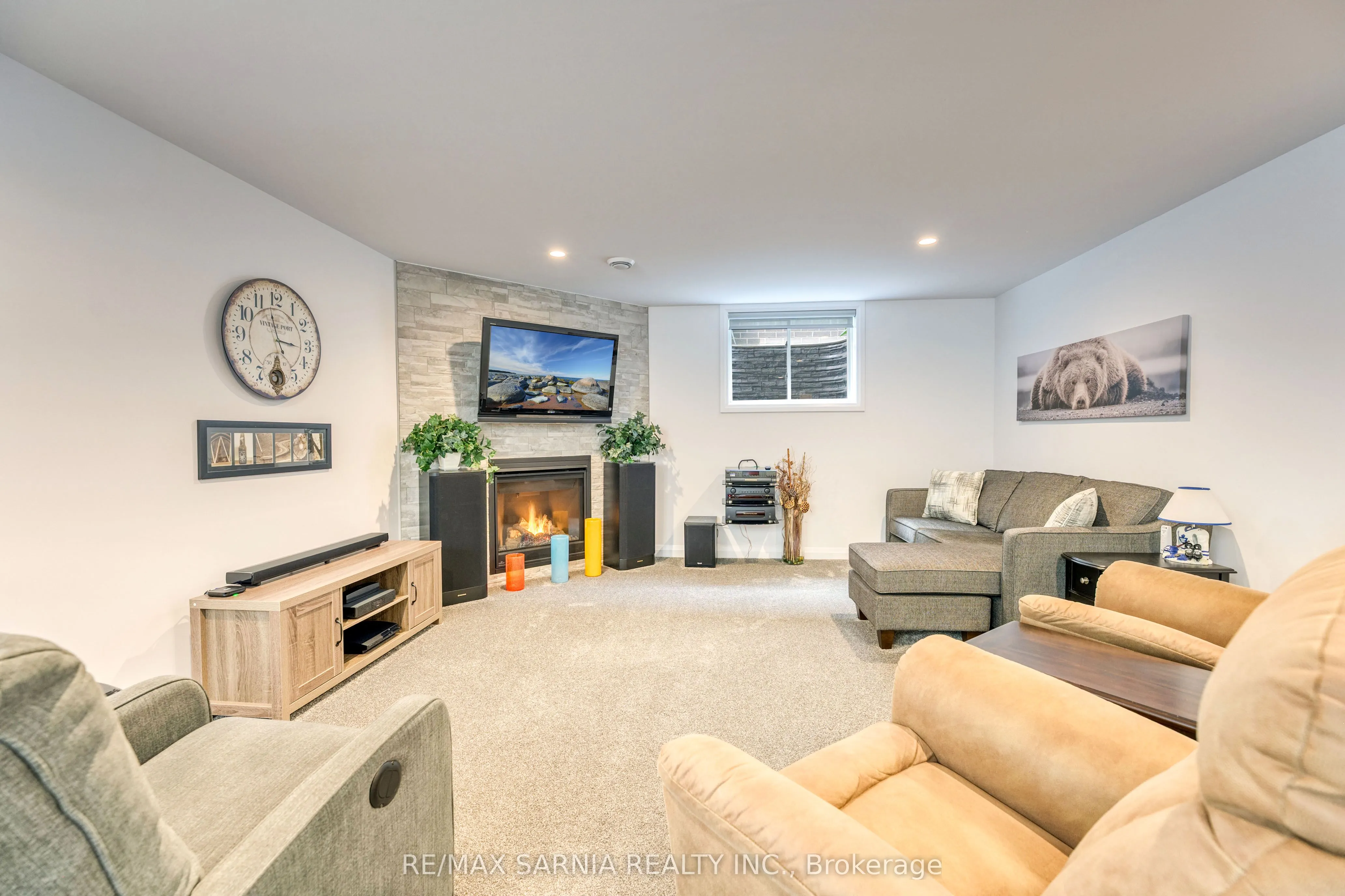 393 Bayhill Drive