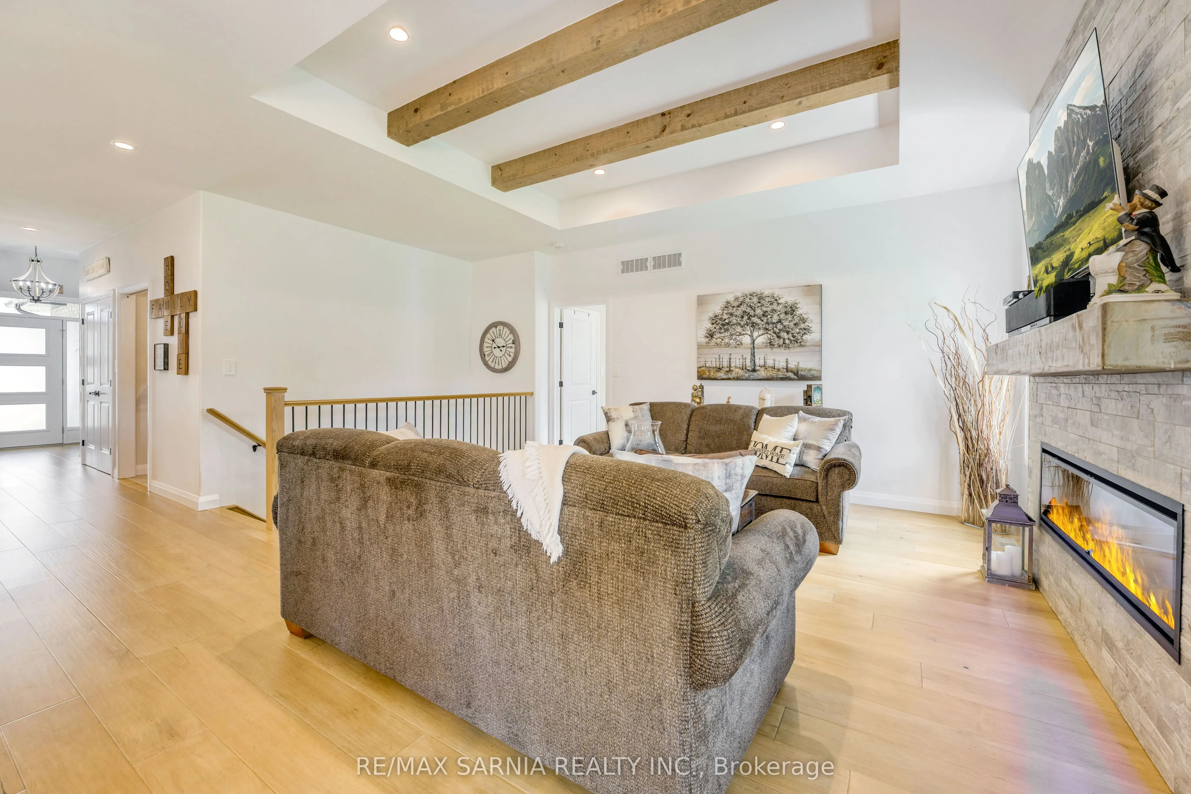 393 Bayhill Drive