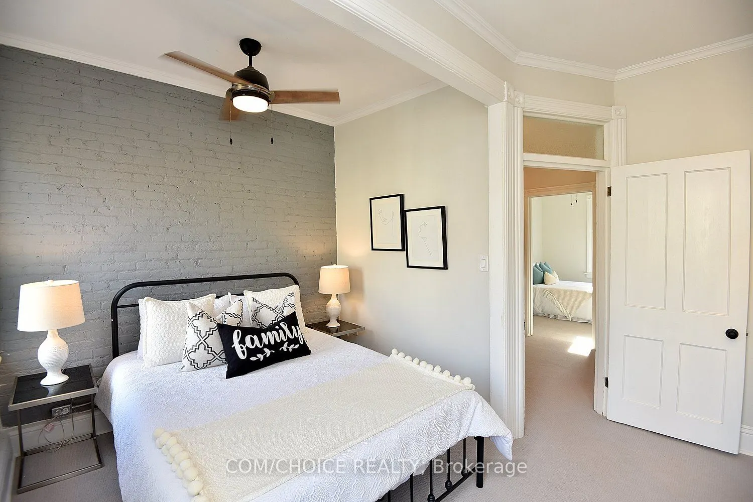 277 Main Street W