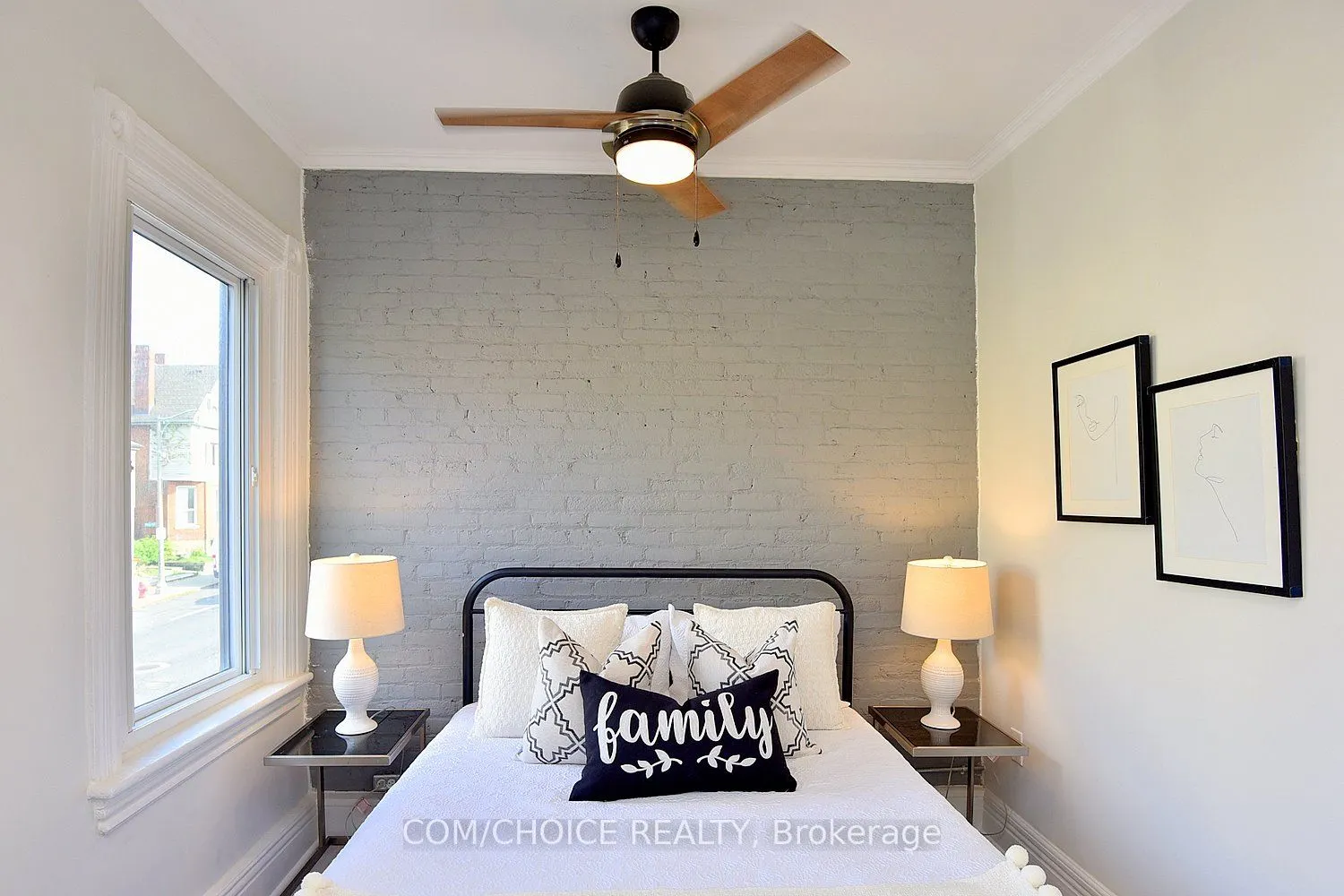 277 Main Street W