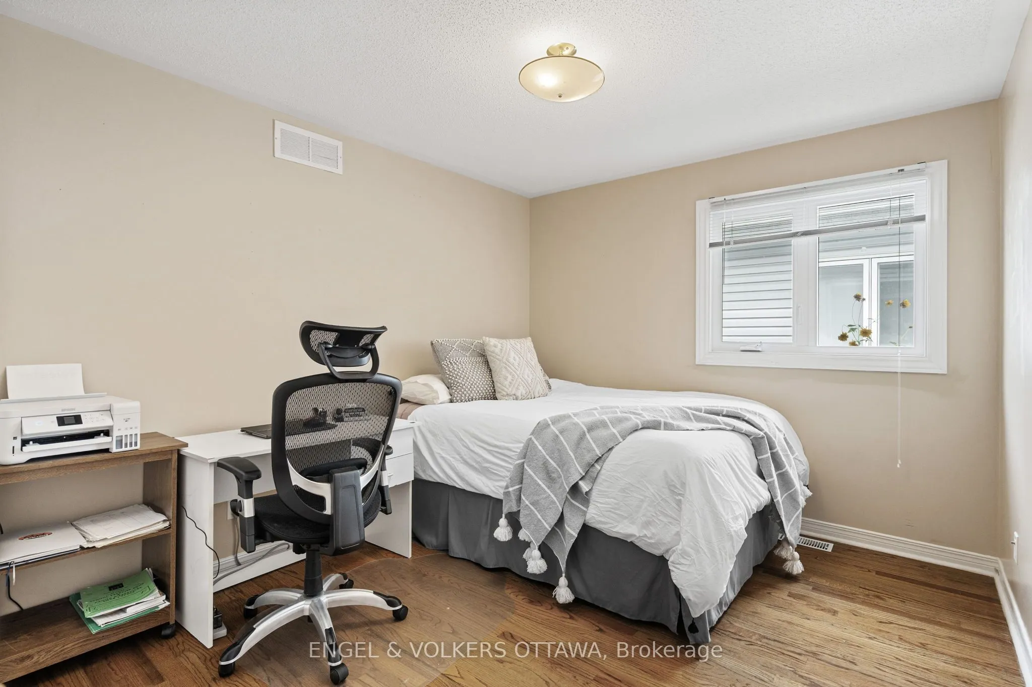 27 Mayford Avenue