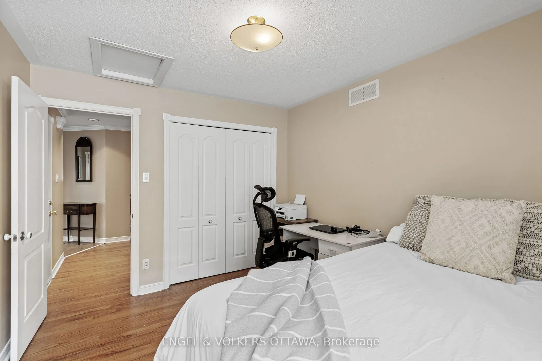 27 Mayford Avenue
