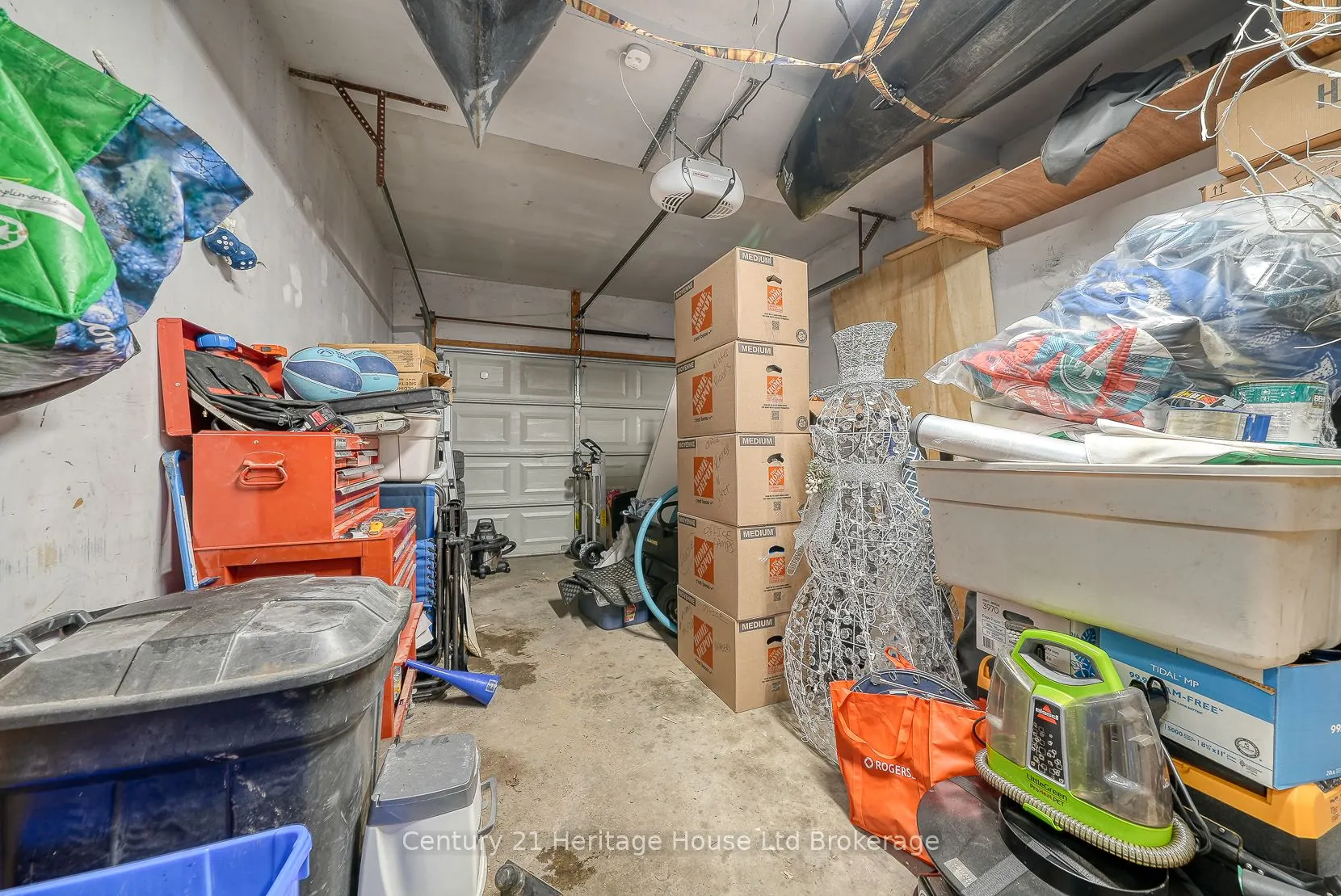 5 Mohican Drive